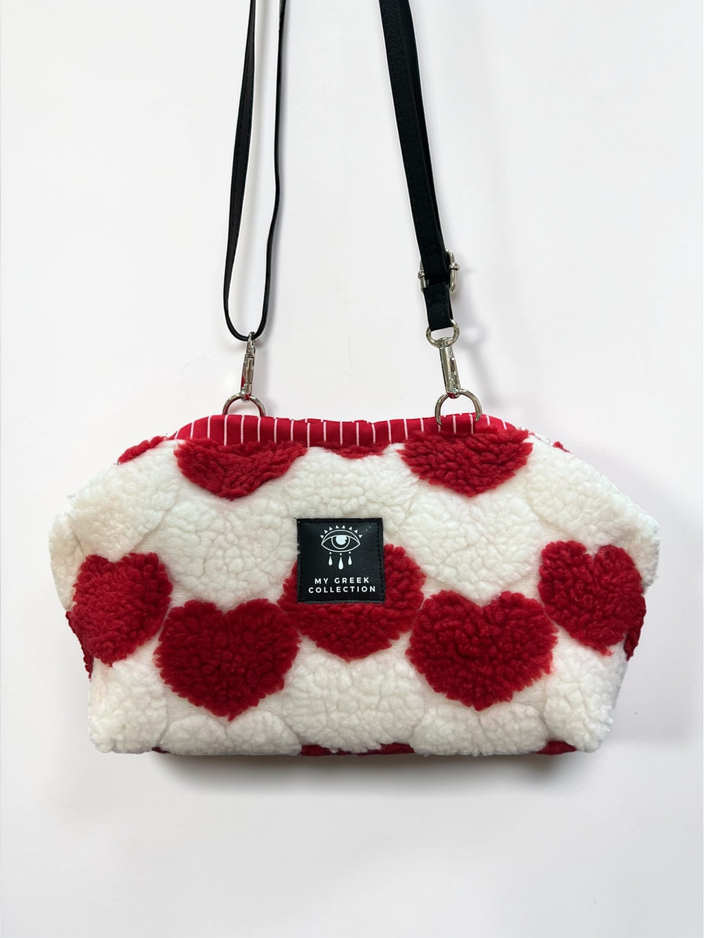 Thalia / medium clutch red heart