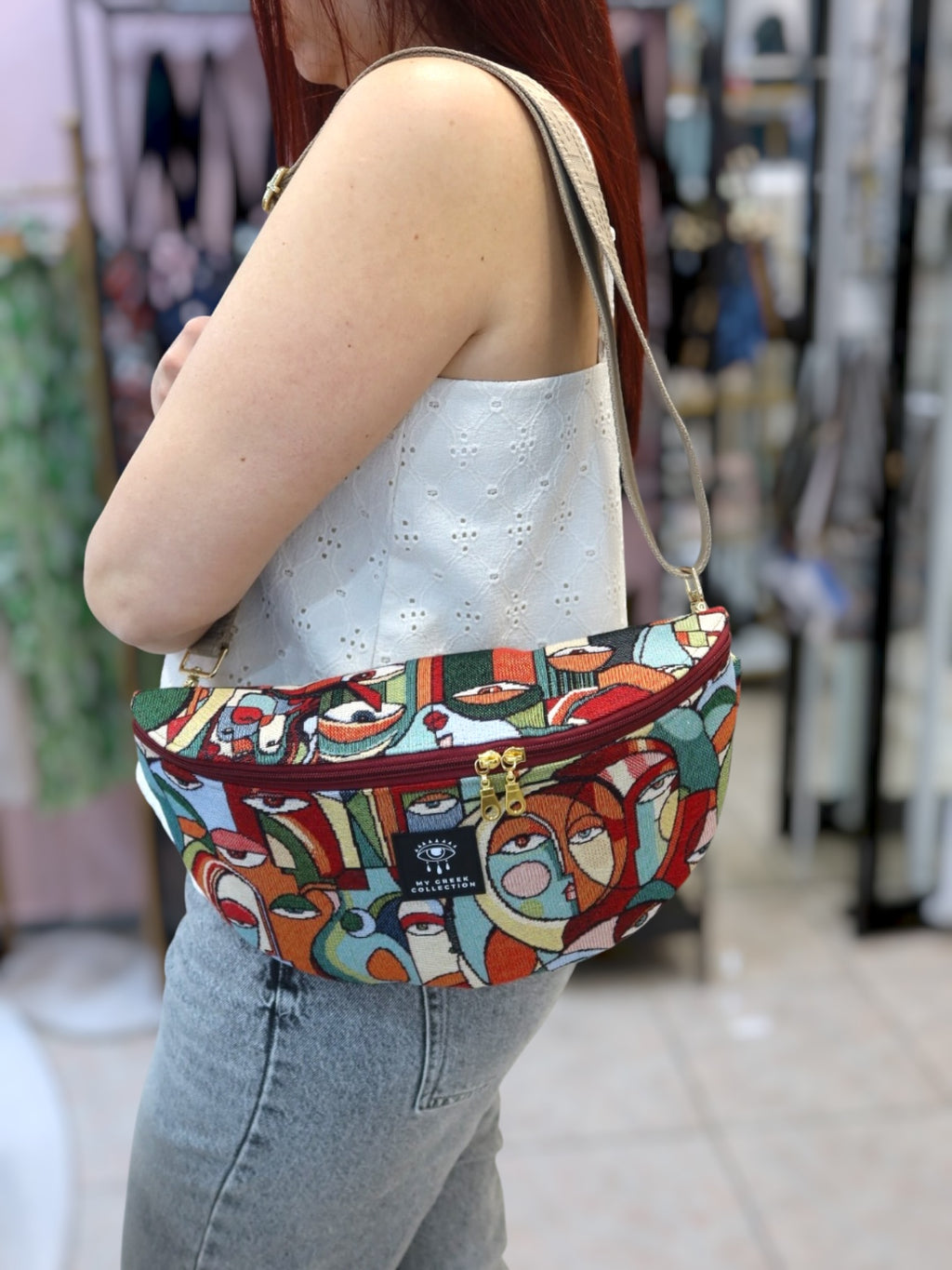 Hera / Faces large belt bag
