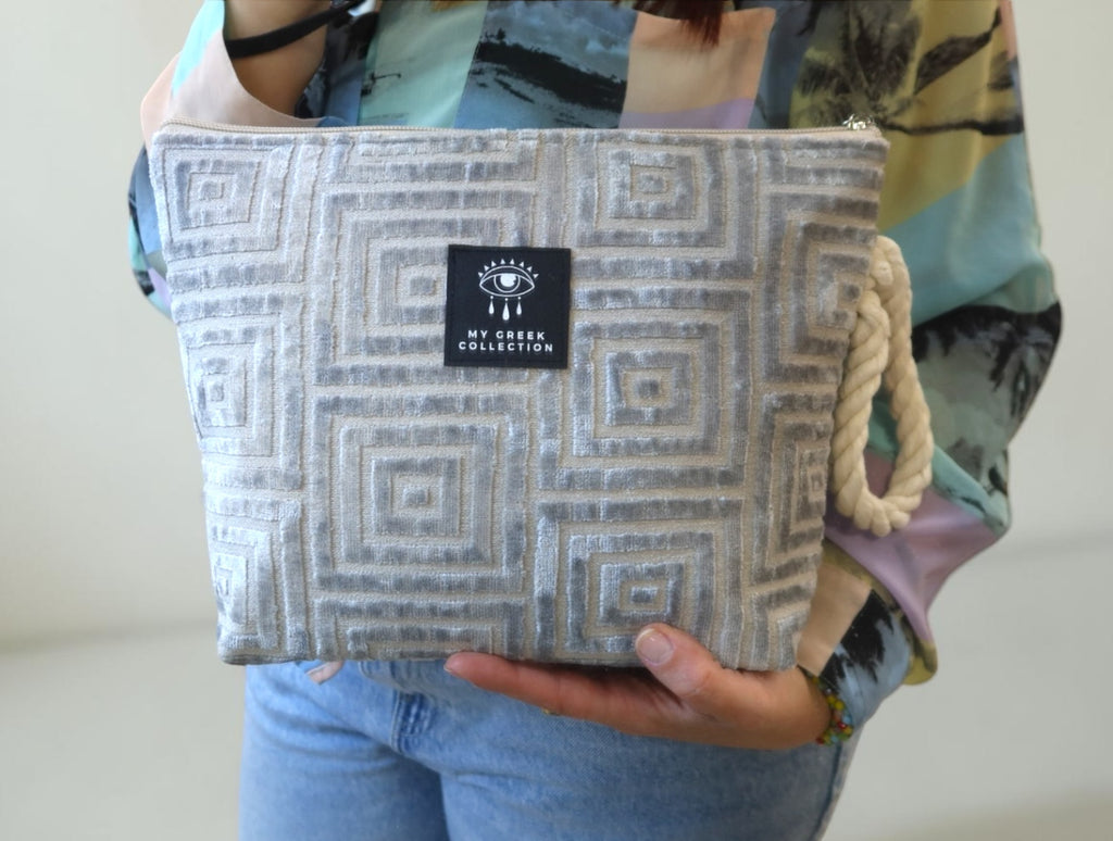 Artemis / The Labyrinth pouch bag