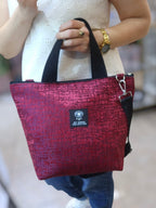 Leda / The Labyrinth Tote - Red