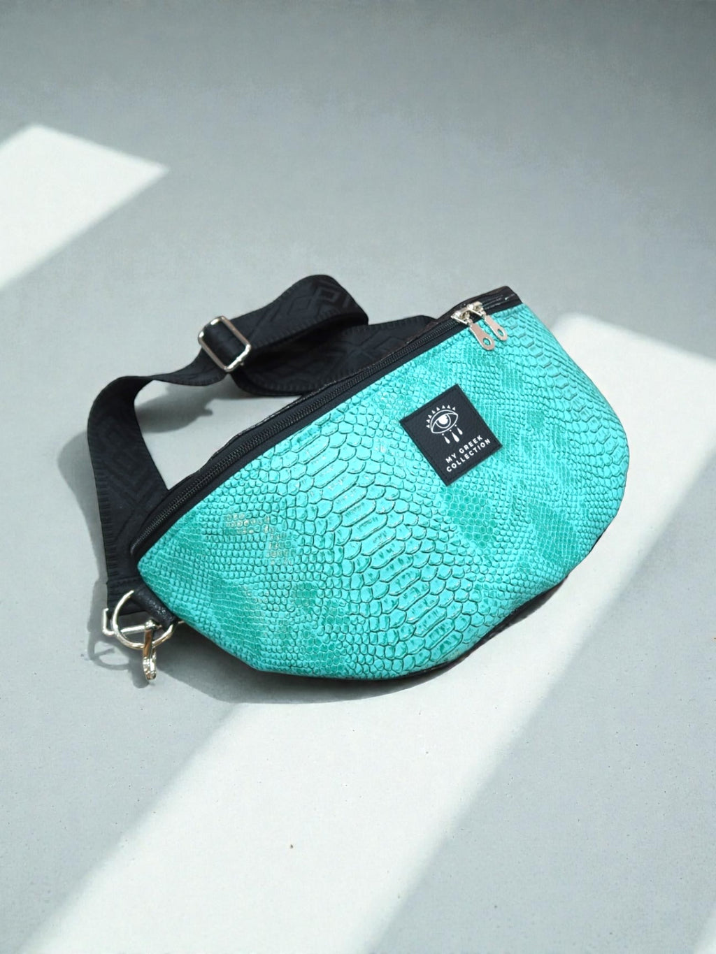 Hera / Snake effect large belt bag