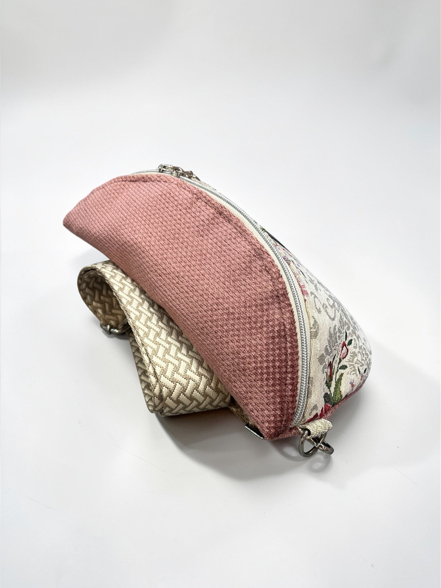 Lydia / Medium floral belt bag