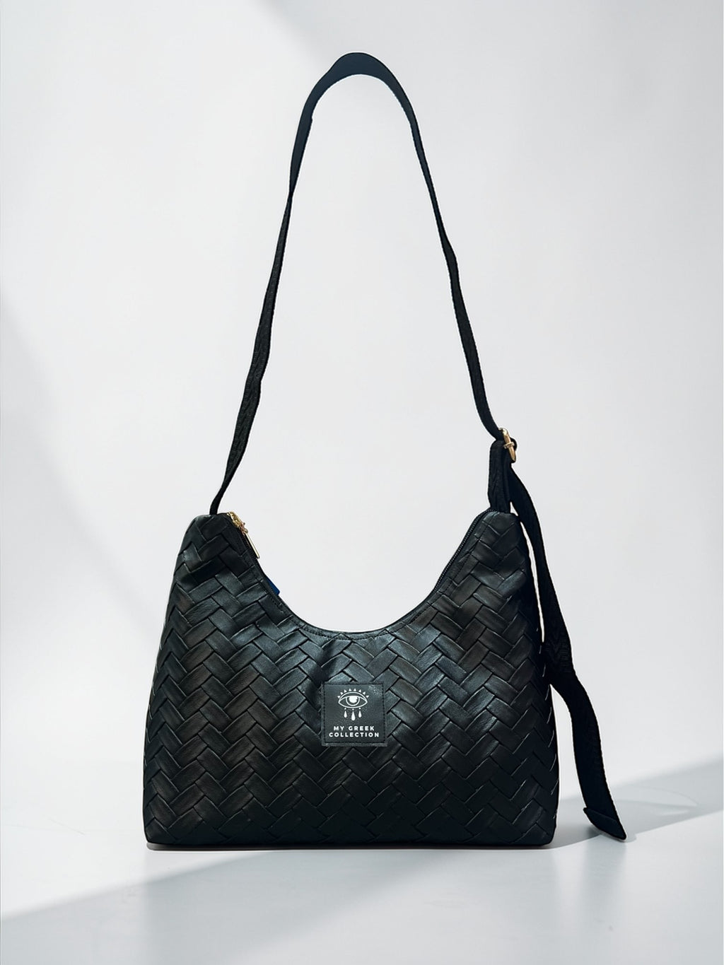 Hecate / Classic black hobo bag