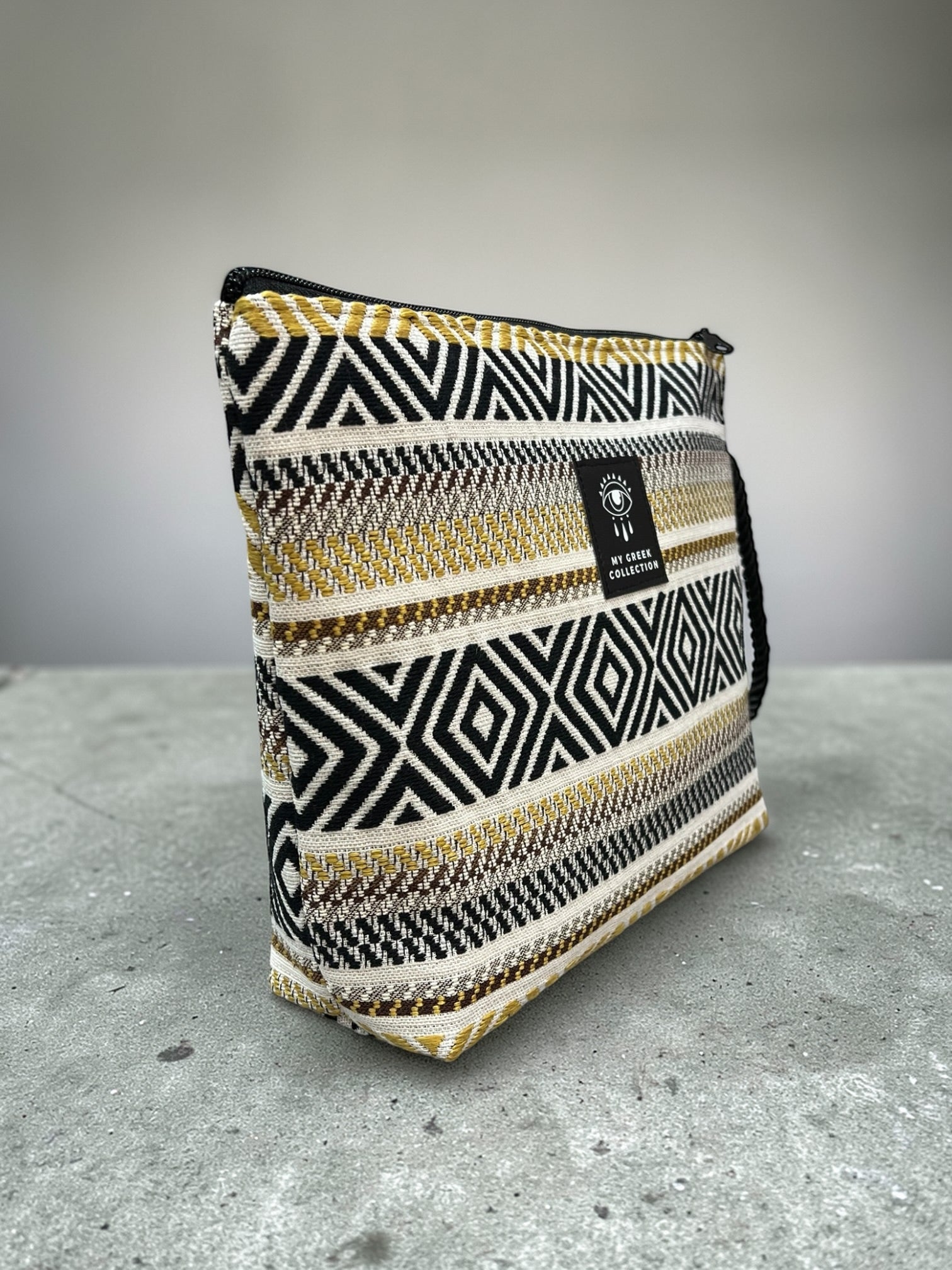 Artemis / Ethnic pouch bag