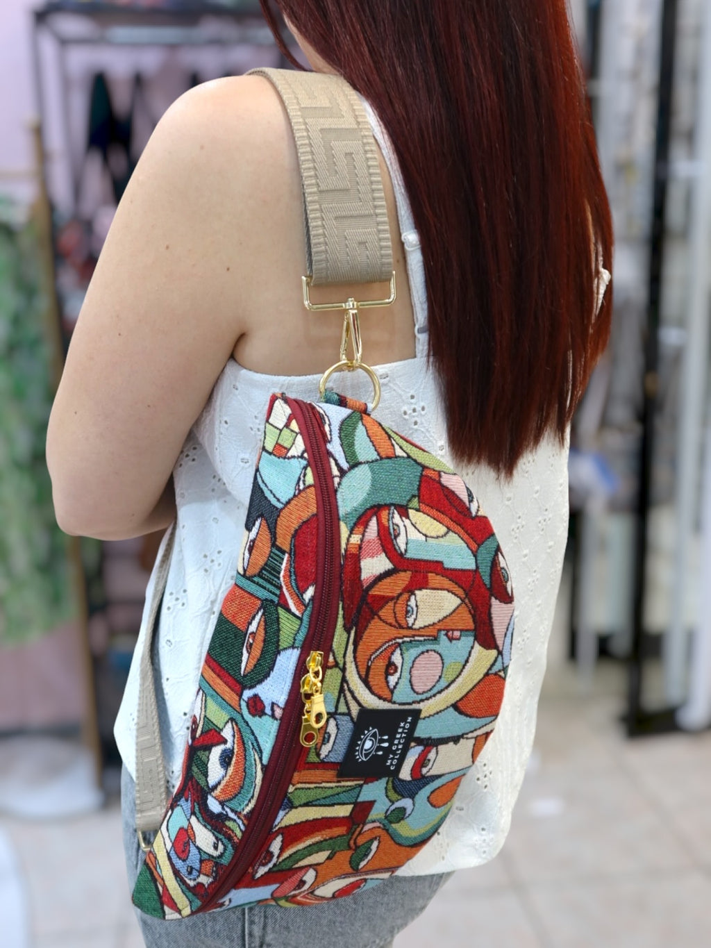 Hera / Faces large belt bag