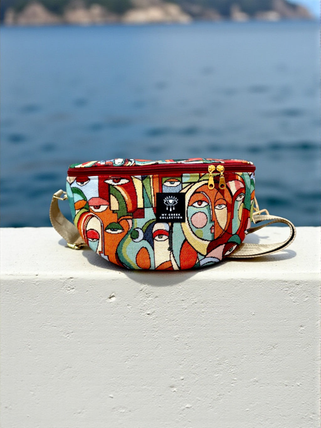 Hera / Faces large belt bag