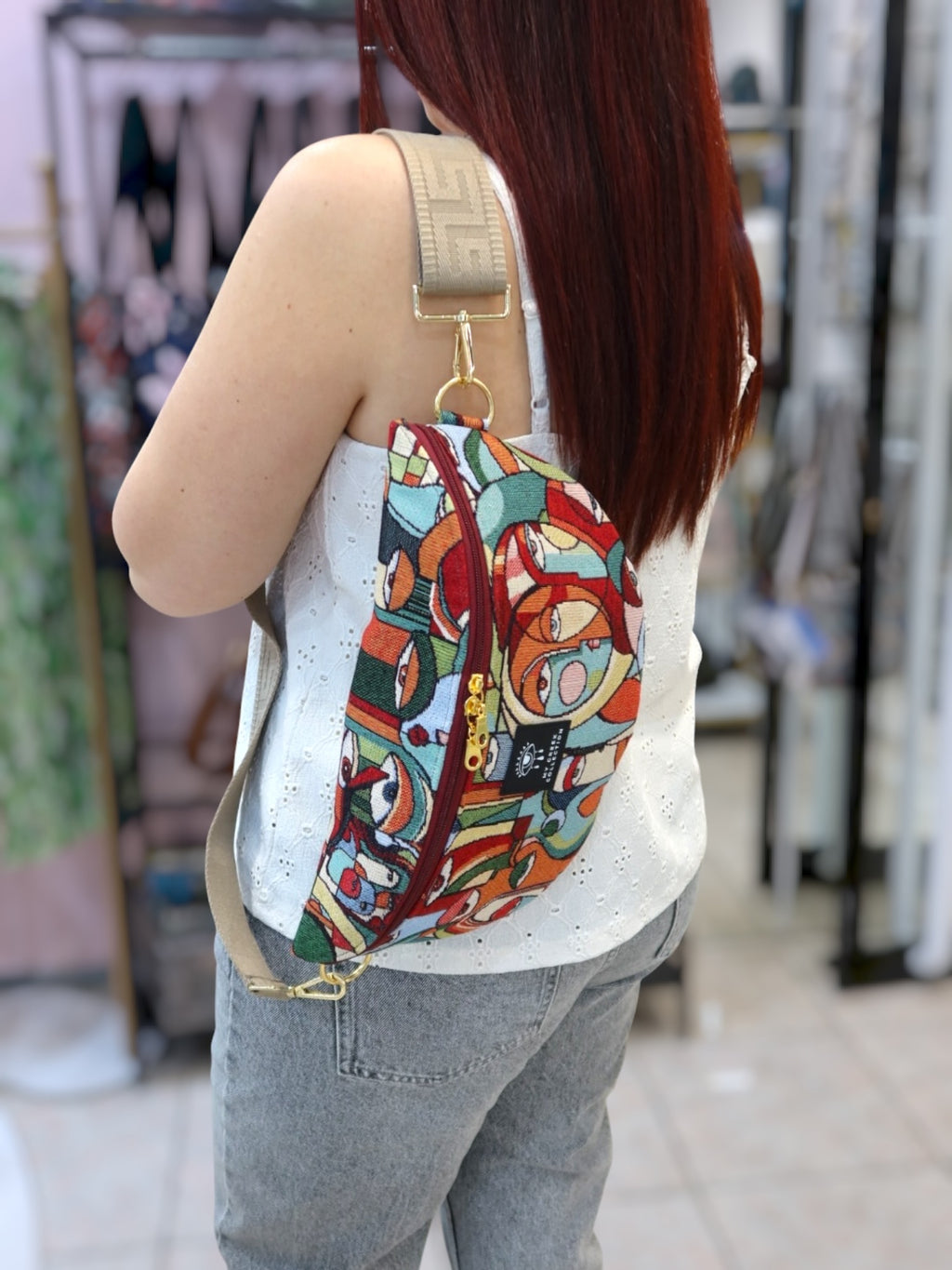 Hera / Faces large belt bag