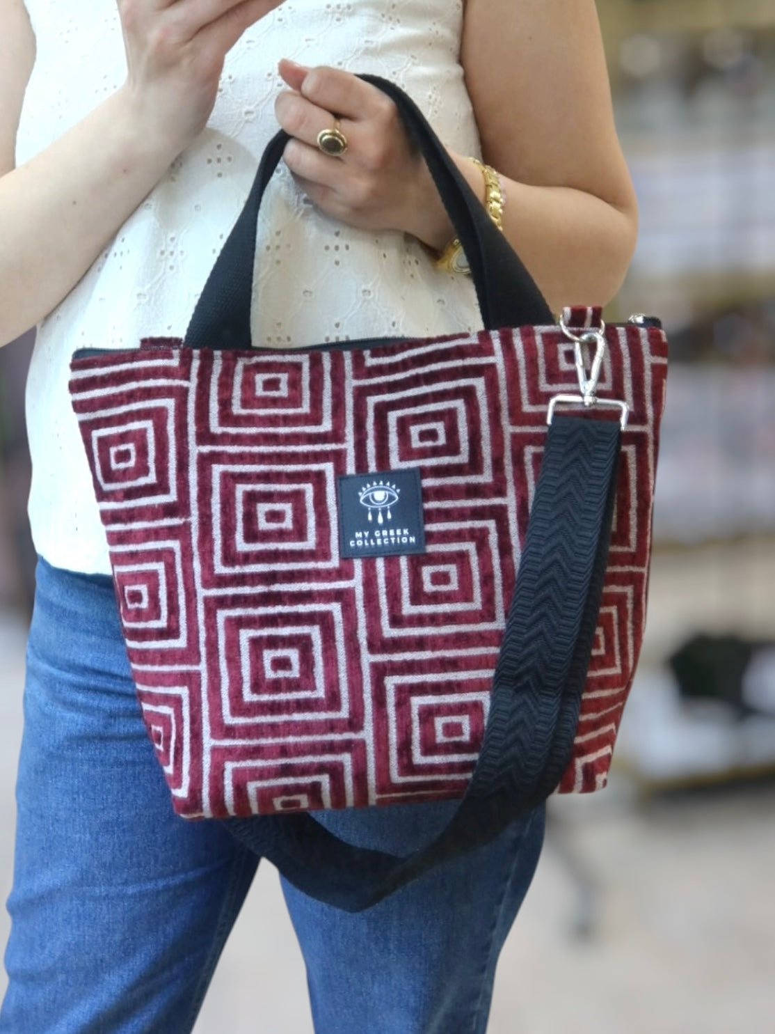 Leda / The Labyrinth Tote - Crimson Red