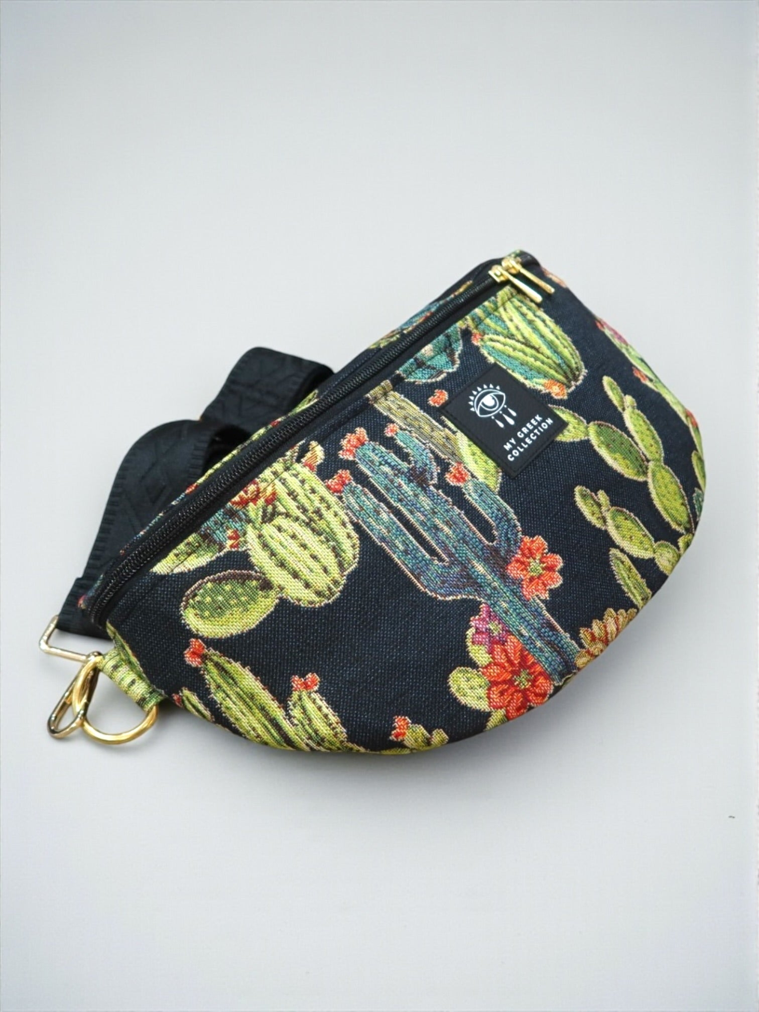 Hera / Cactus black large belt bag
