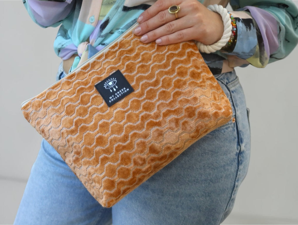 Artemis / The Honeycomb velvet pouch bag