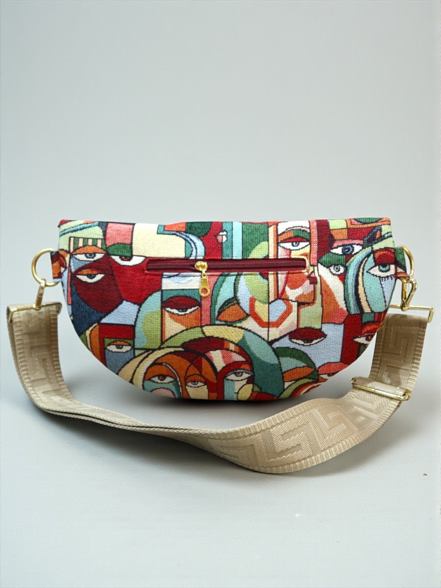 Hera / Faces large belt bag