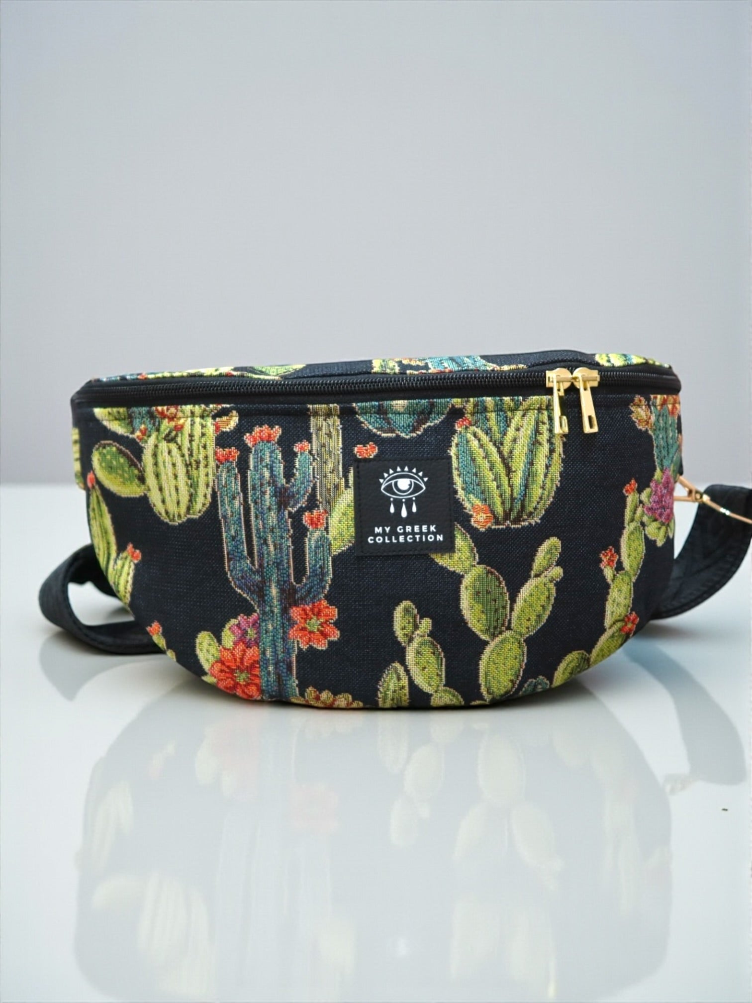 Hera / Cactus black large belt bag