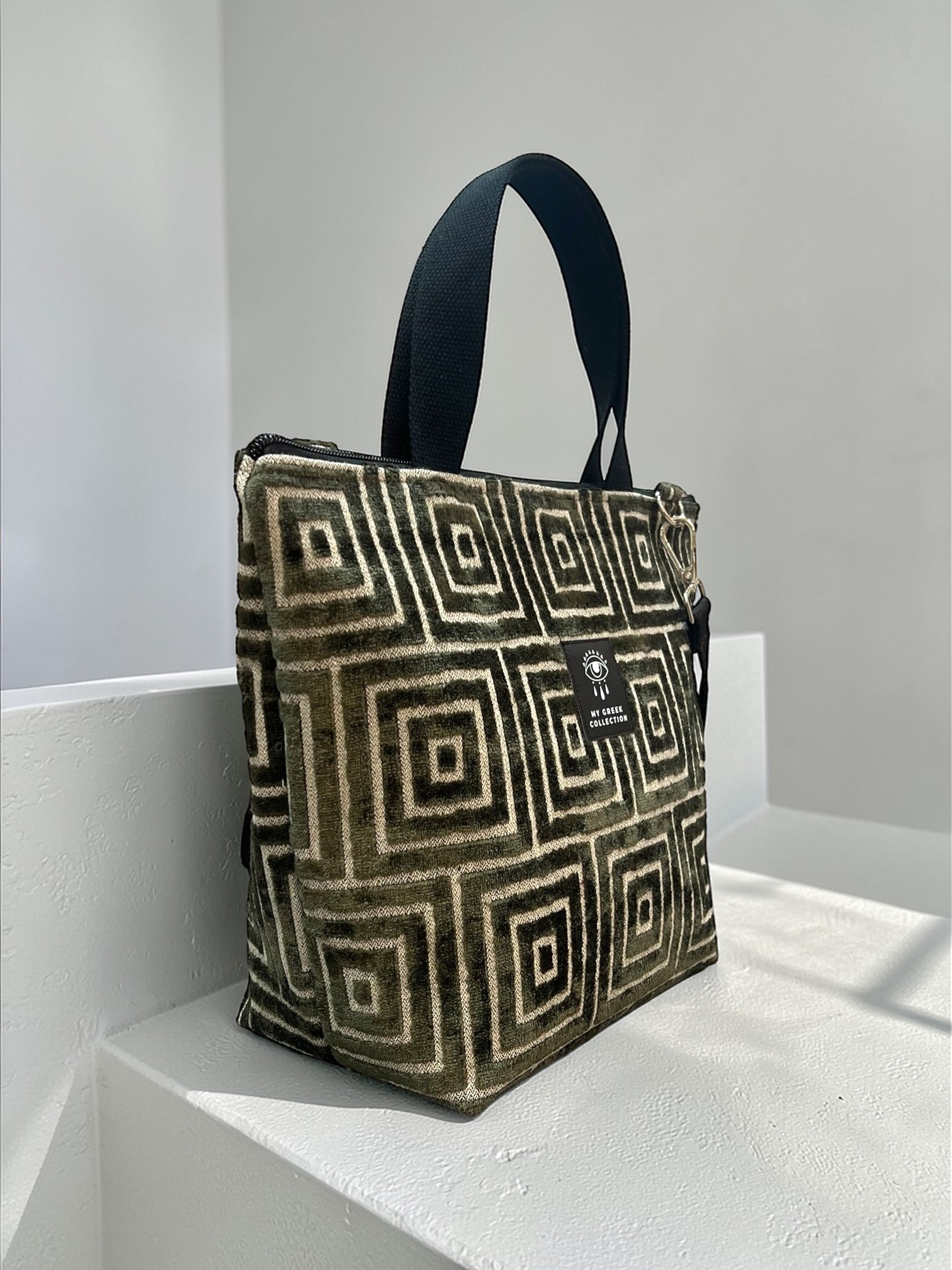 The Labyrinth Tote / Olive Green