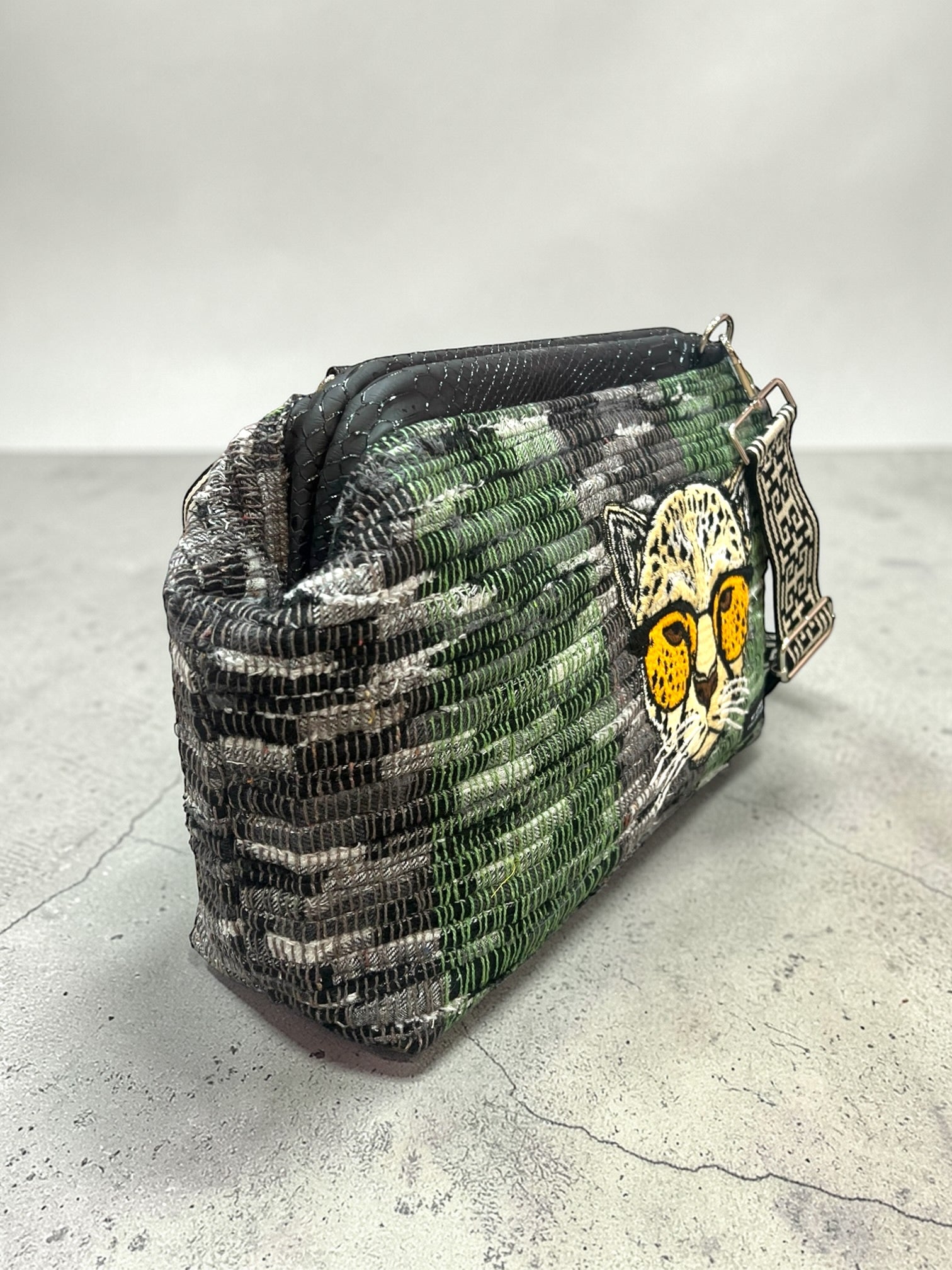 The Artemis XL Kooreloo Bag