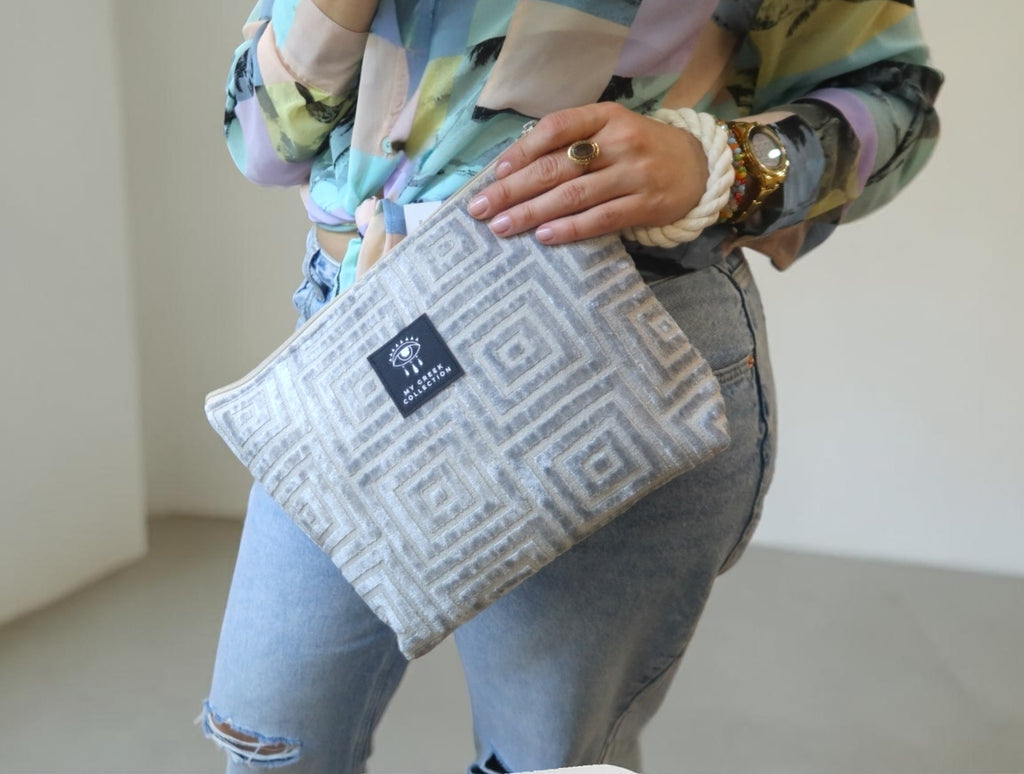 Artemis / The Labyrinth pouch bag