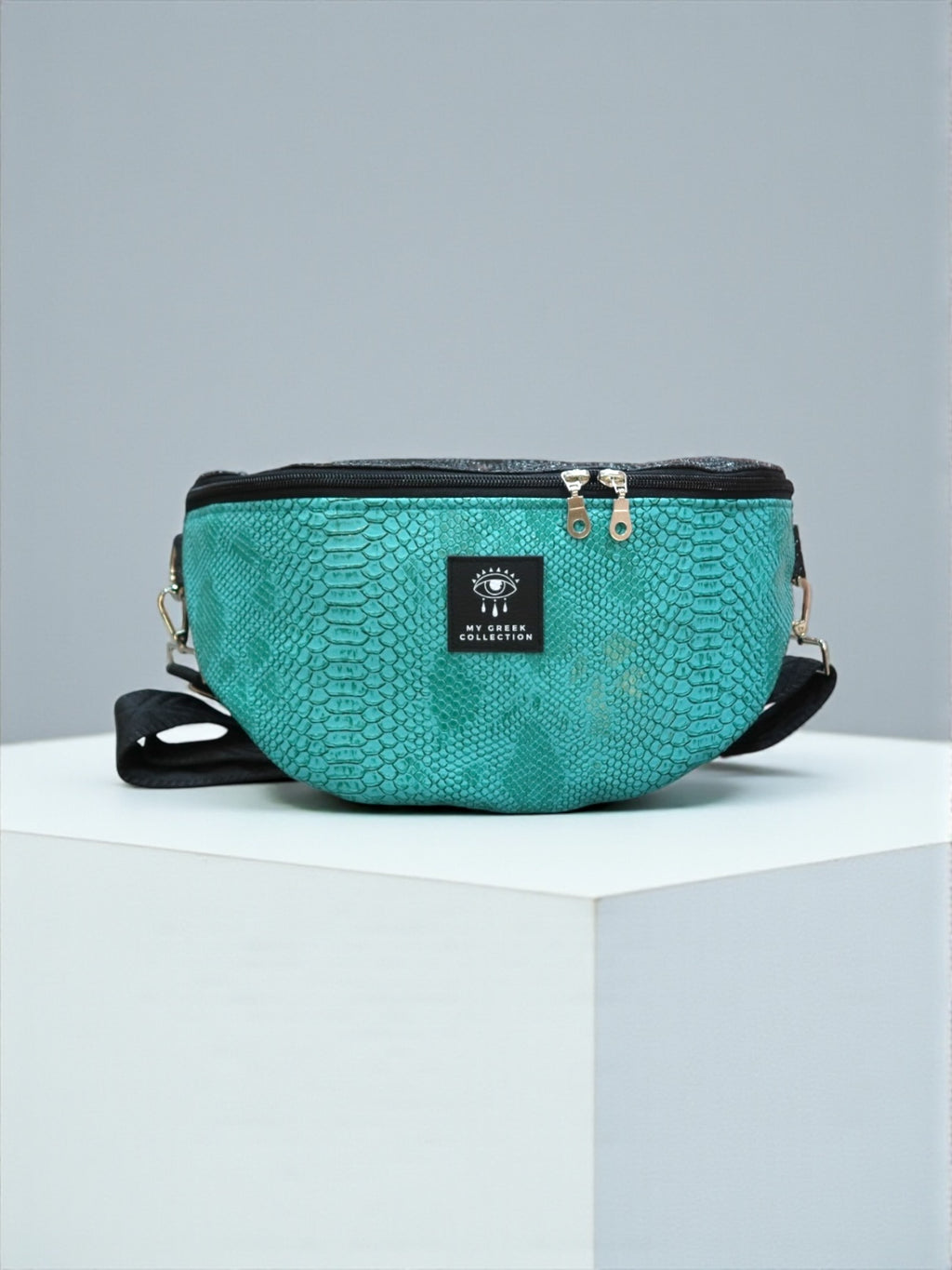 Hera / Snake effect large belt bag