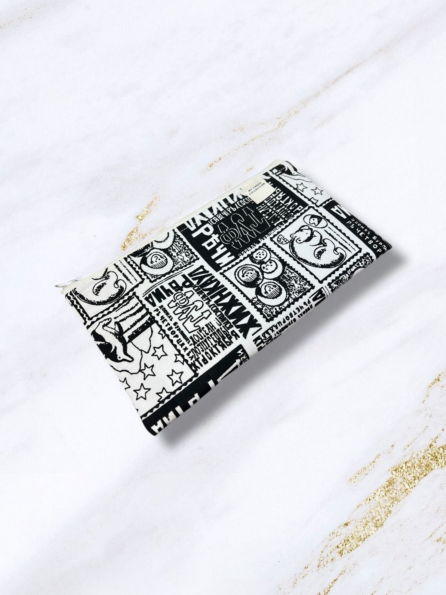 Everyday Slim Pouch (10 × 20 cm) / Wallet & Stationery