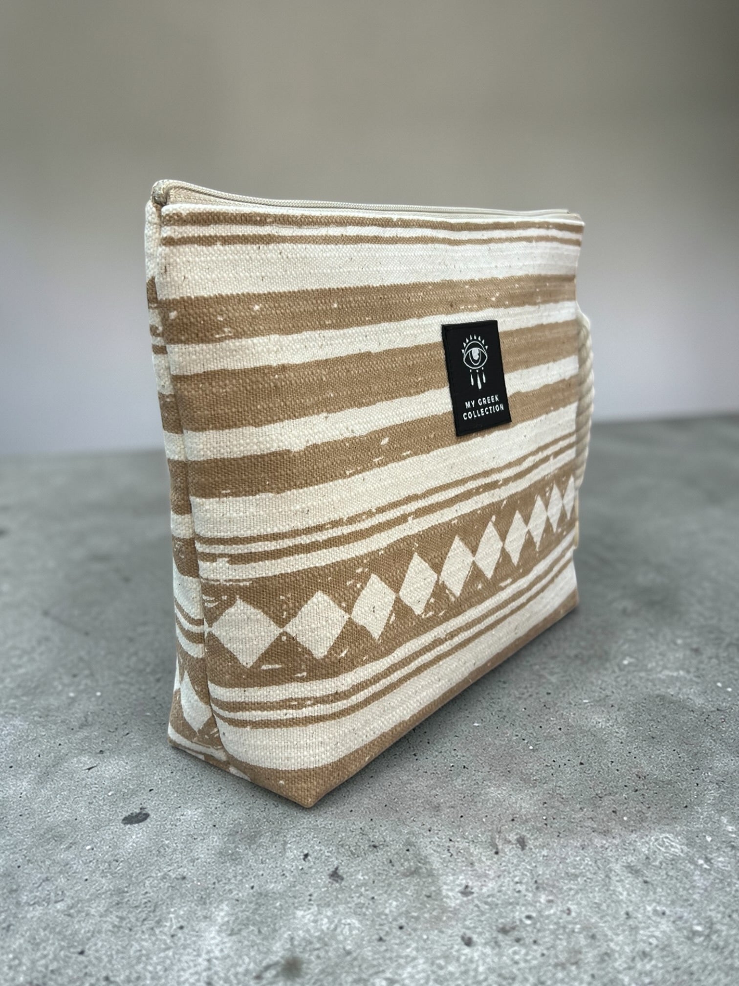 Artemis / The Sandstone Riviera pouch bag
