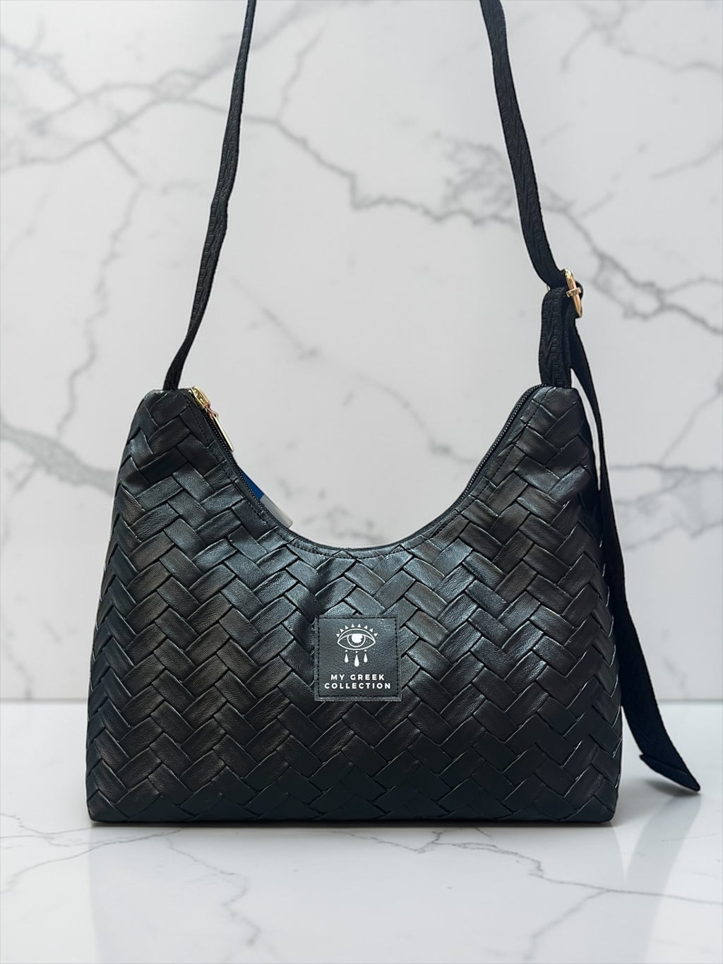 Hecate / Classic black hobo bag