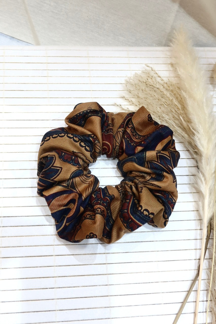 Large Handmade Scrunchie – 14 cm