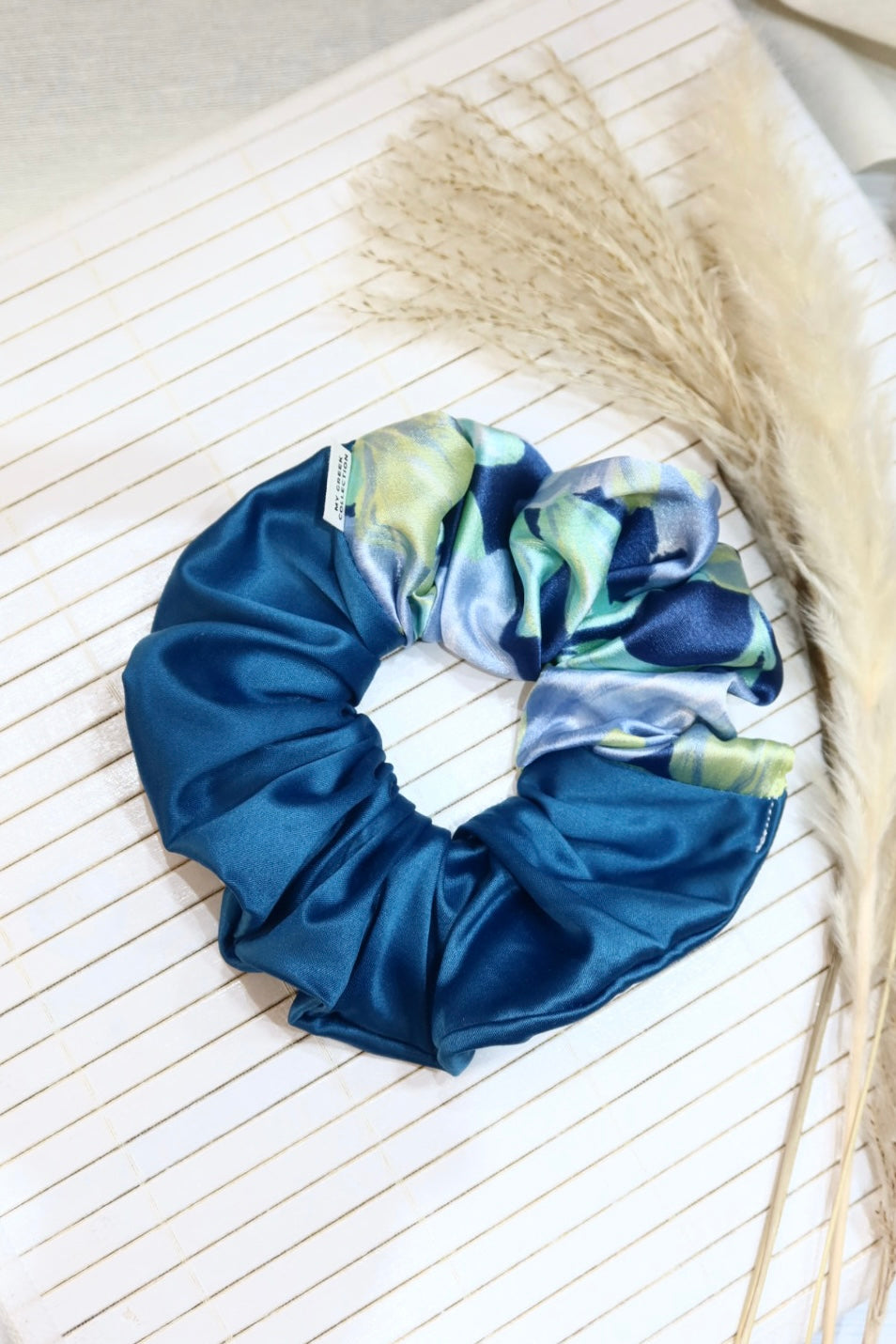 Large Handmade Scrunchie – 14 cm