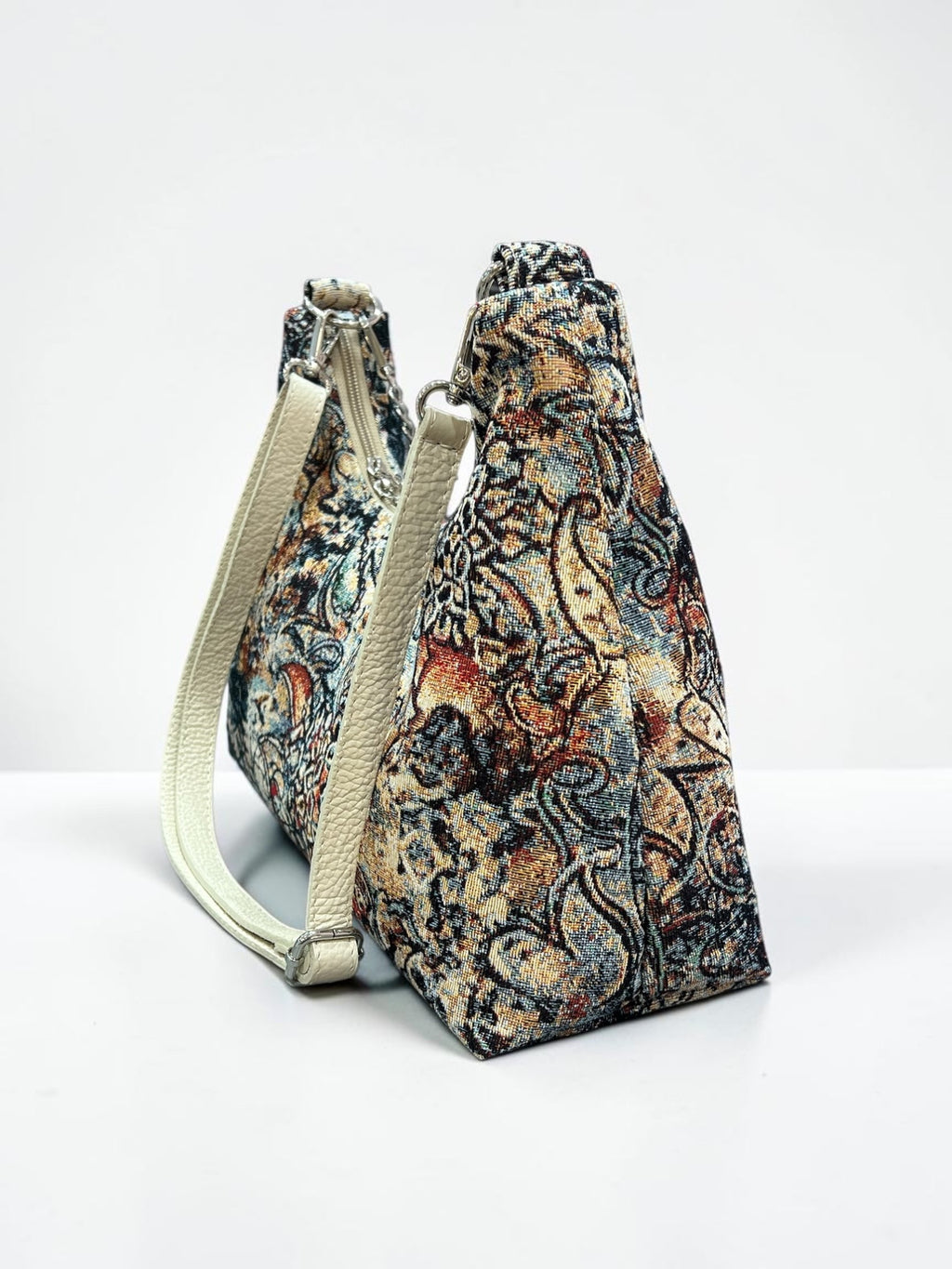 Hecate Medium / Paisley Tapestry hobo bag