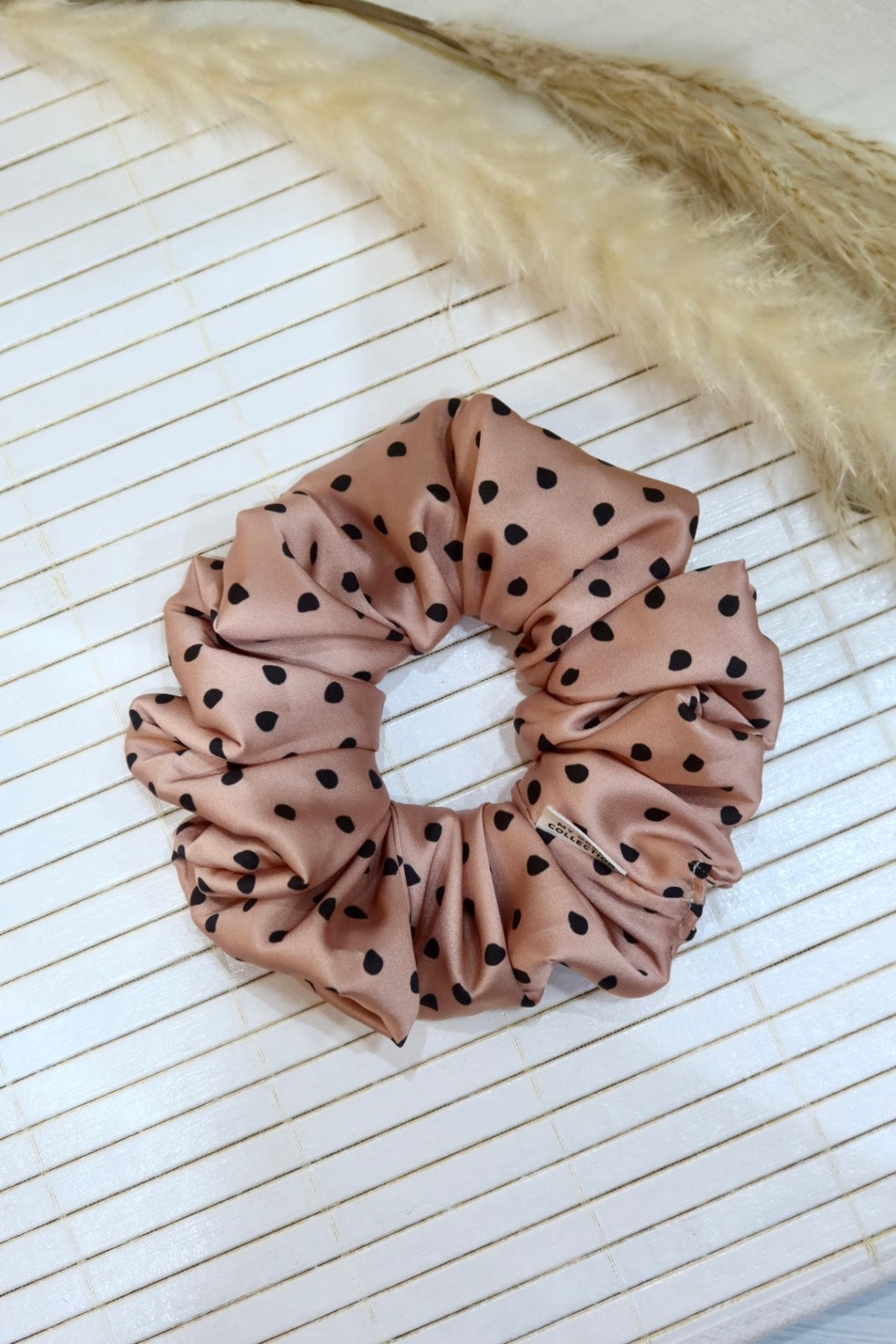 Medium Handmade Scrunchie – 11 cm