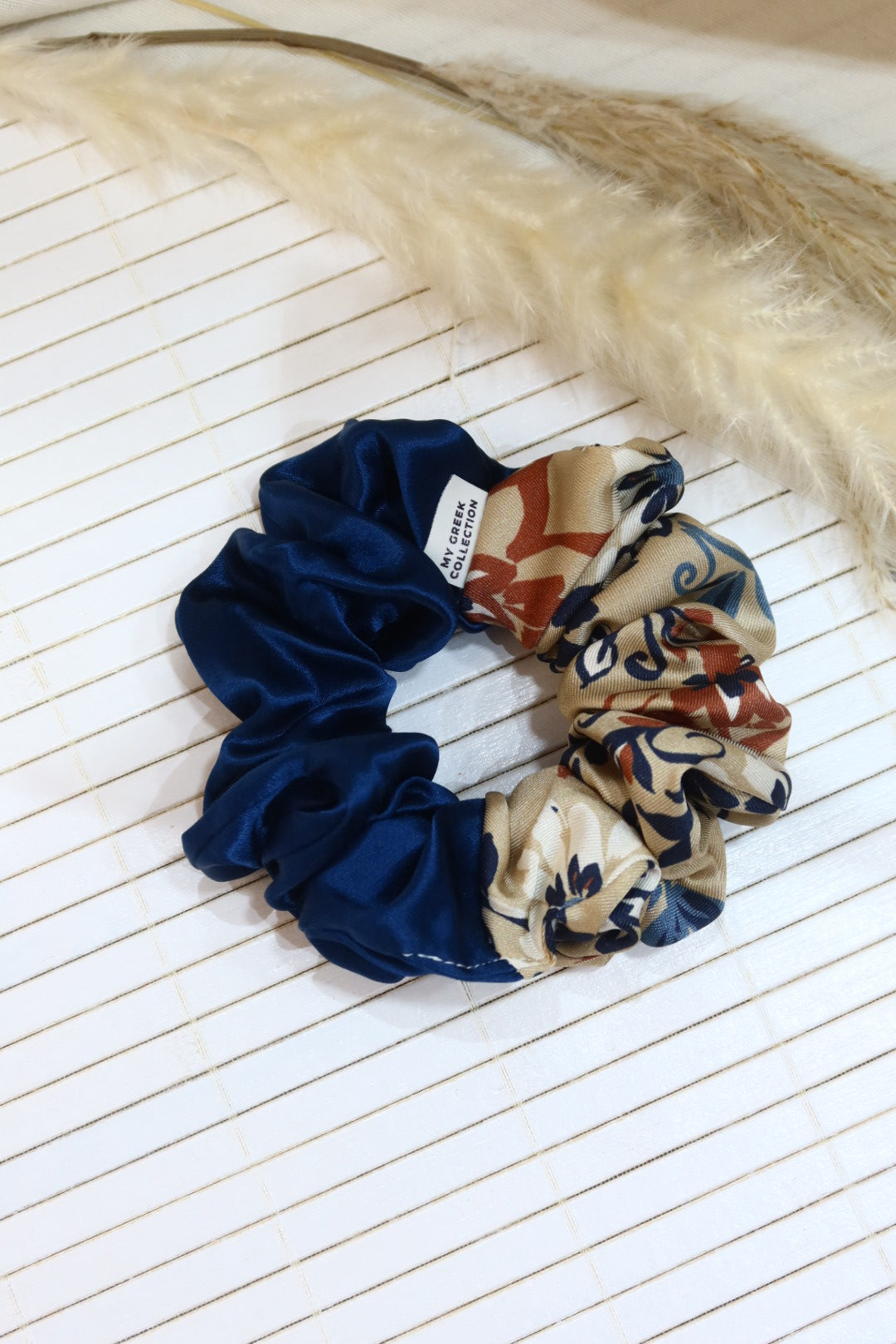 Medium Handmade Scrunchie – 11 cm