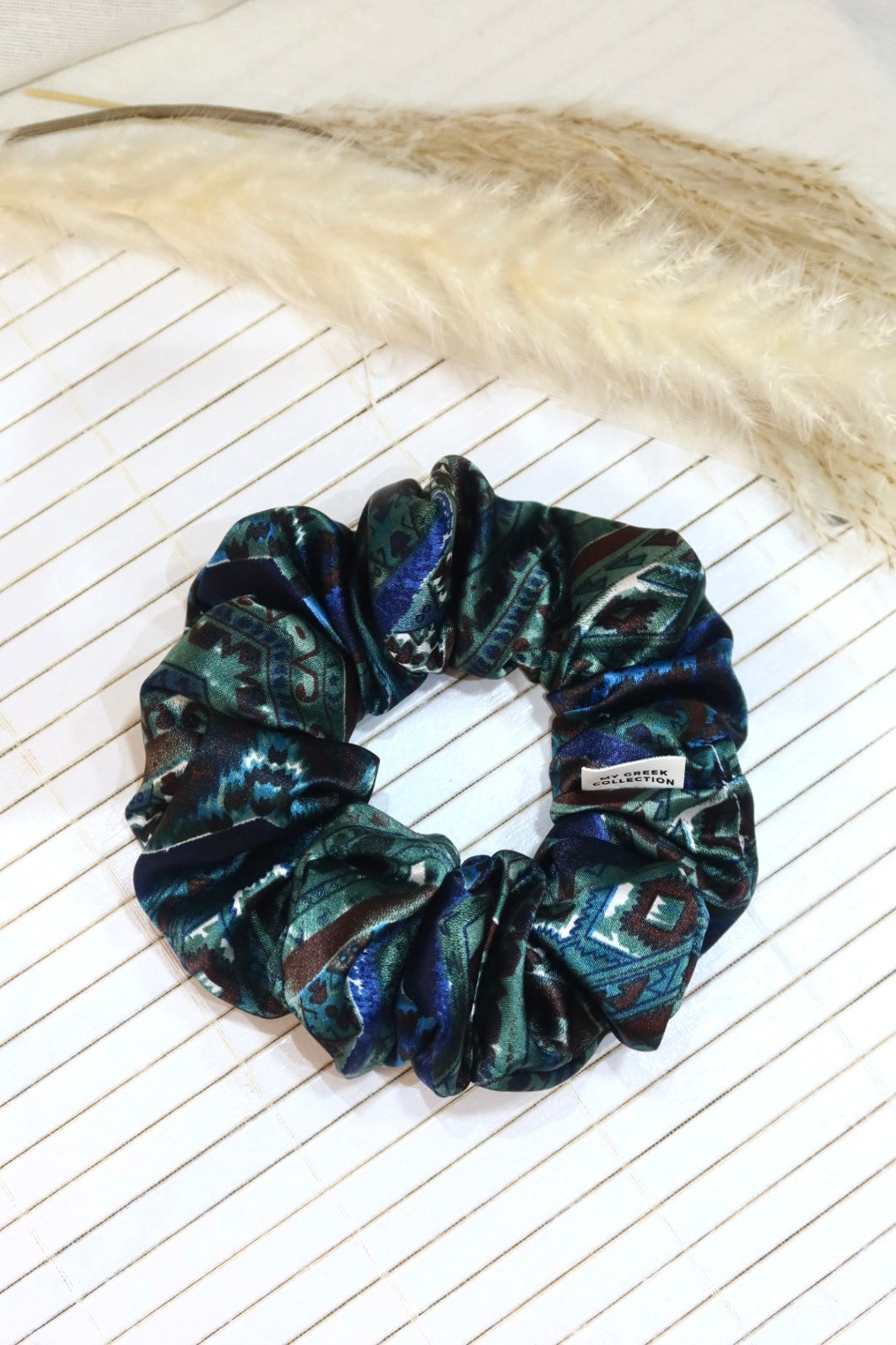 Medium Handmade Scrunchie – 11 cm