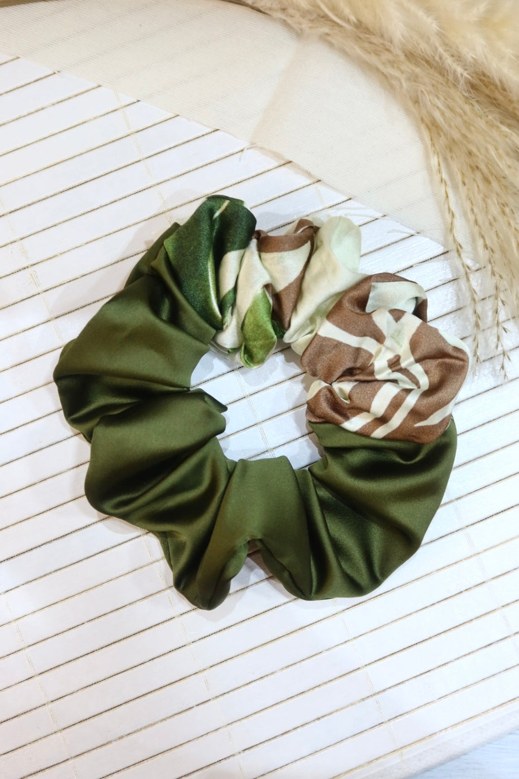 Medium Handmade Scrunchie – 11 cm