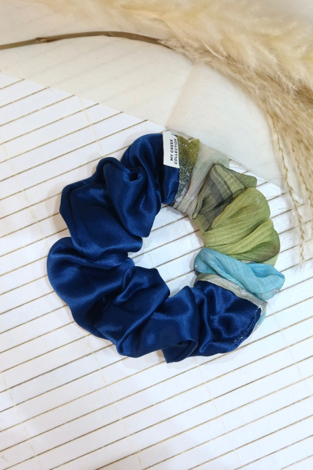 Medium Handmade Scrunchie – 11 cm