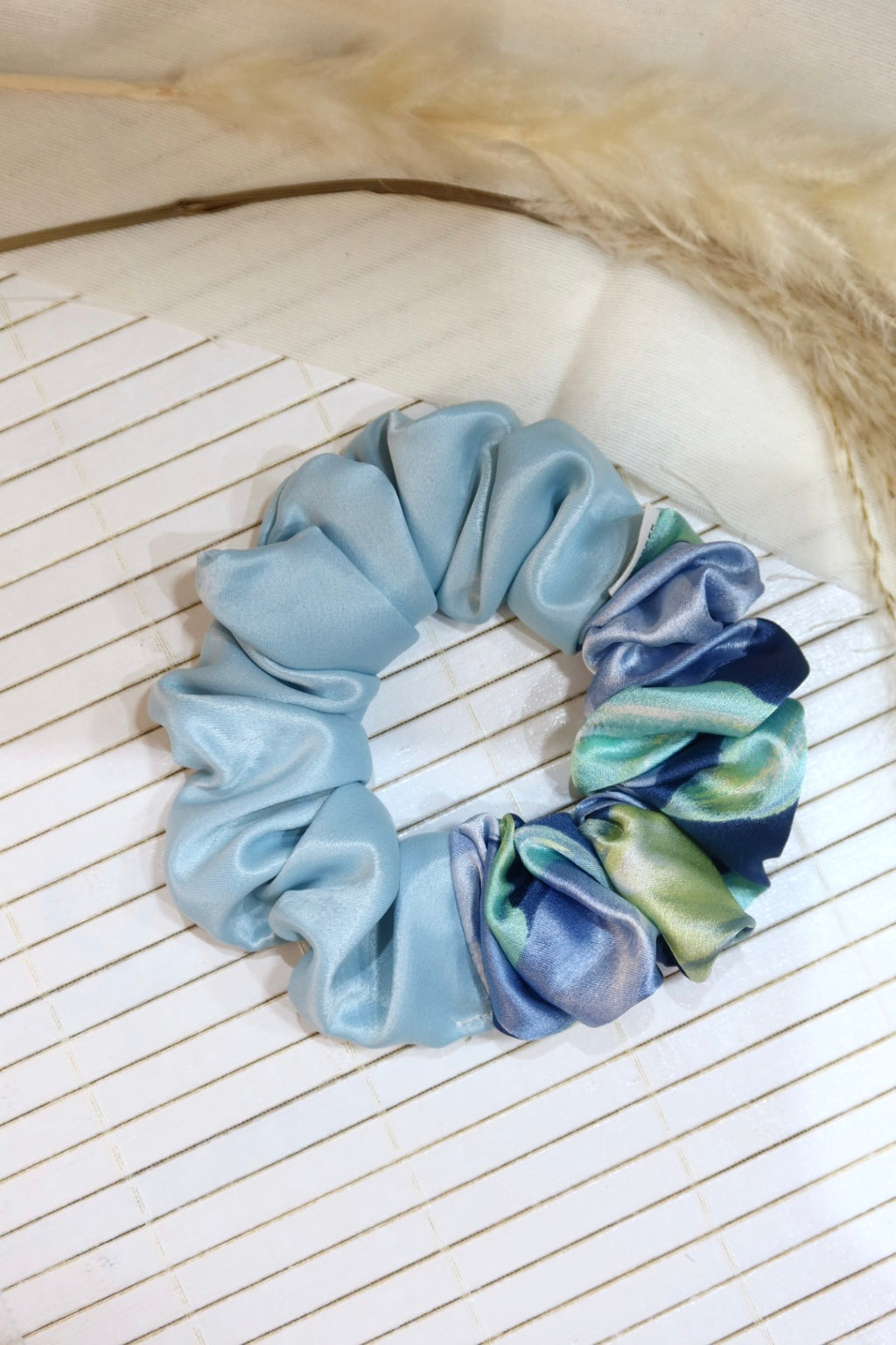 Medium Handmade Scrunchie – 11 cm