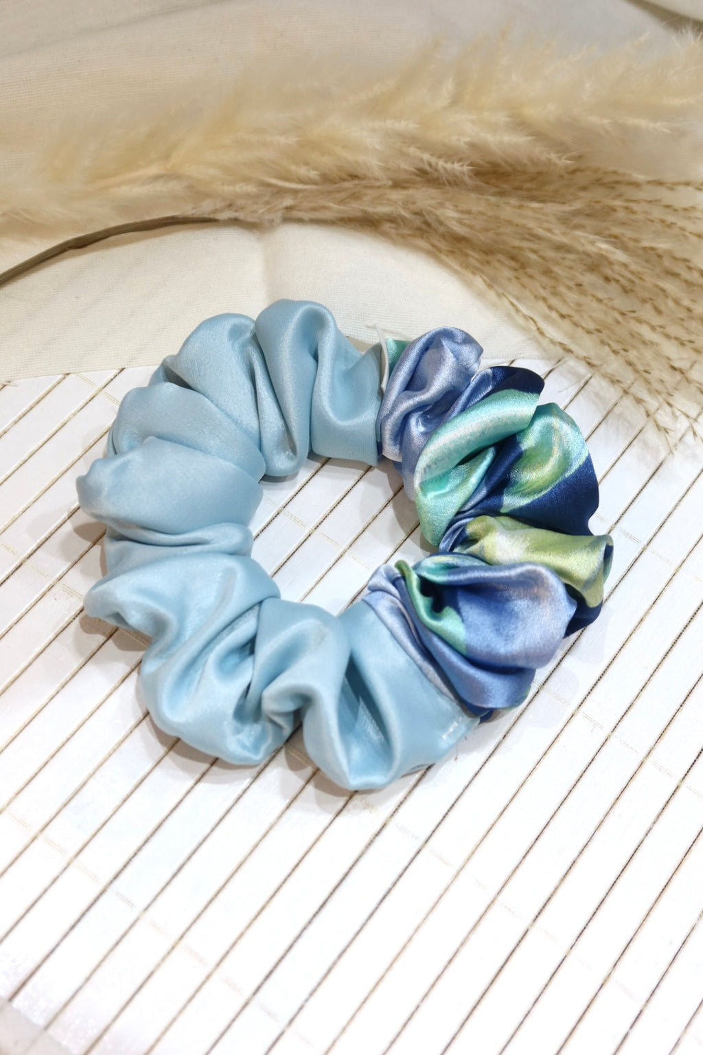 Medium Handmade Scrunchie – 11 cm