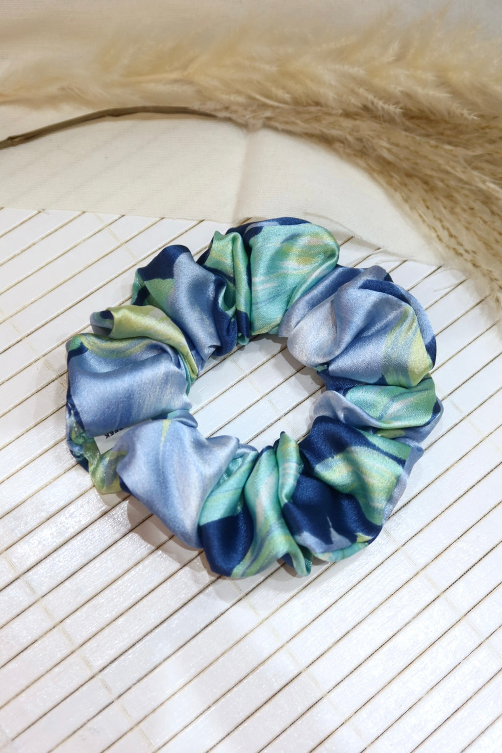 Medium Handmade Scrunchie – 11 cm