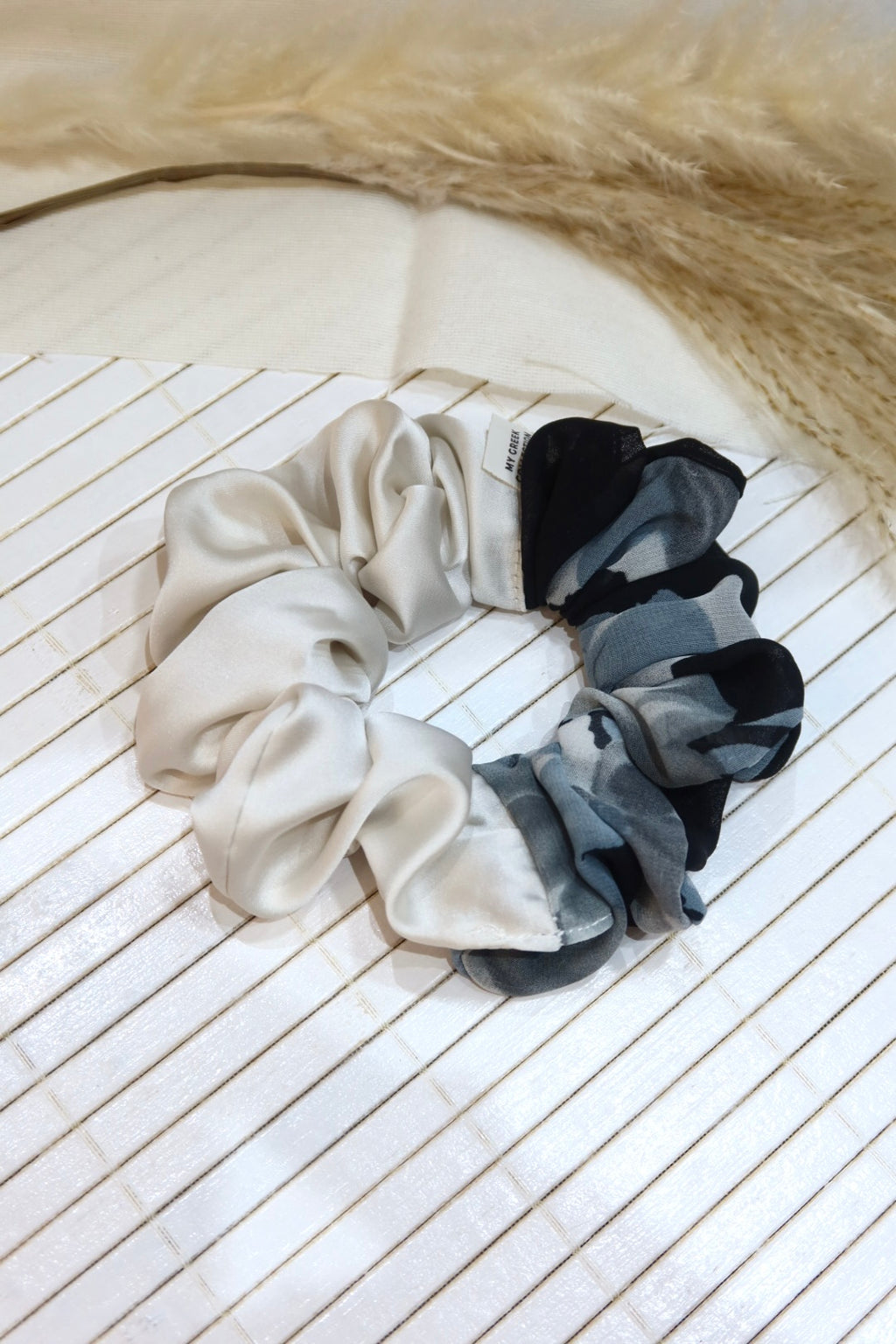 Medium Handmade Scrunchie – 11 cm