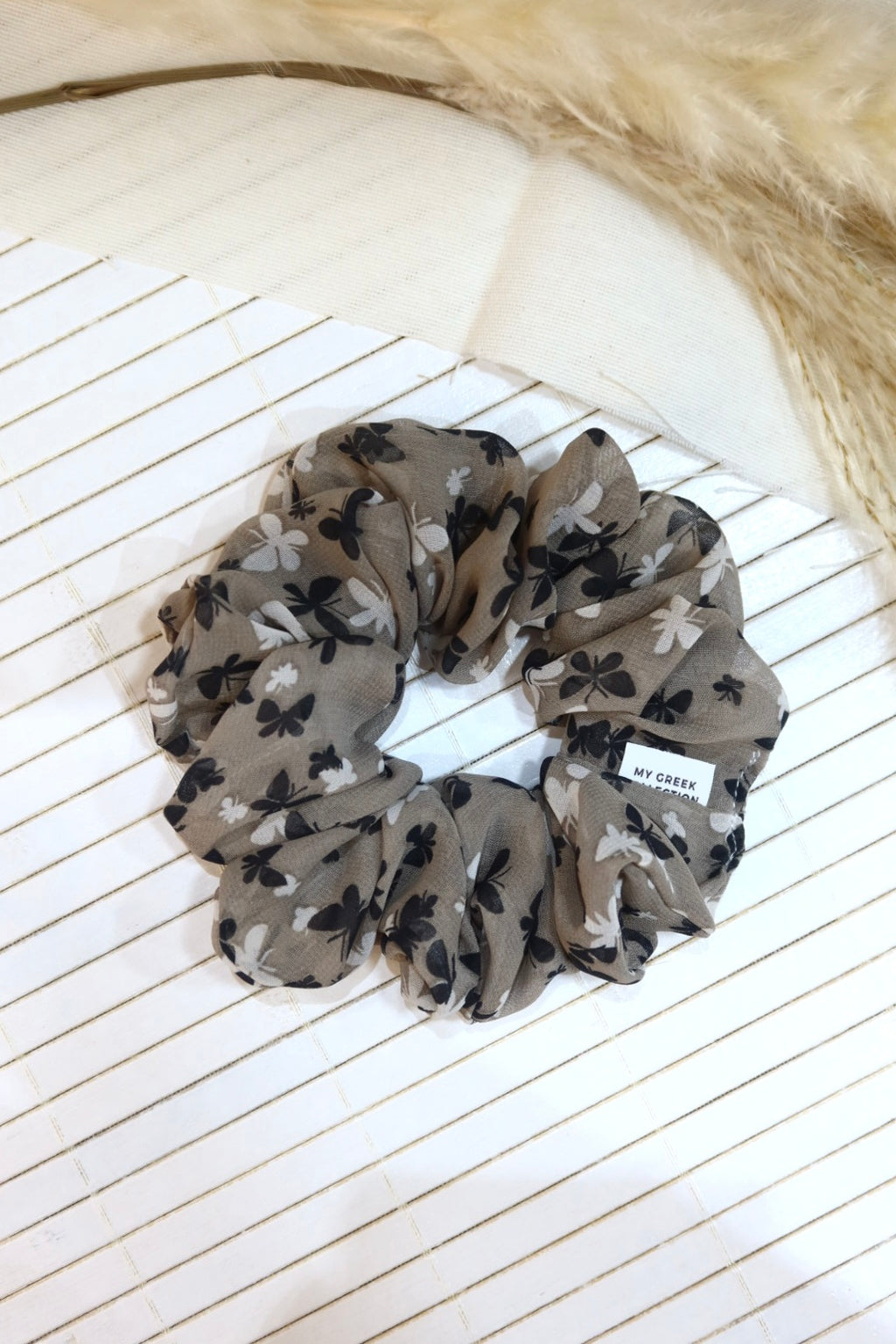 Medium Handmade Scrunchie – 11 cm