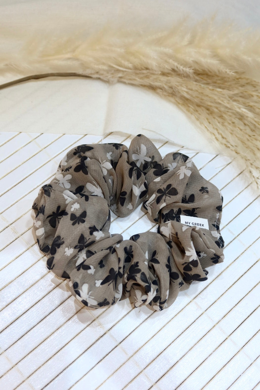 Medium Handmade Scrunchie – 11 cm