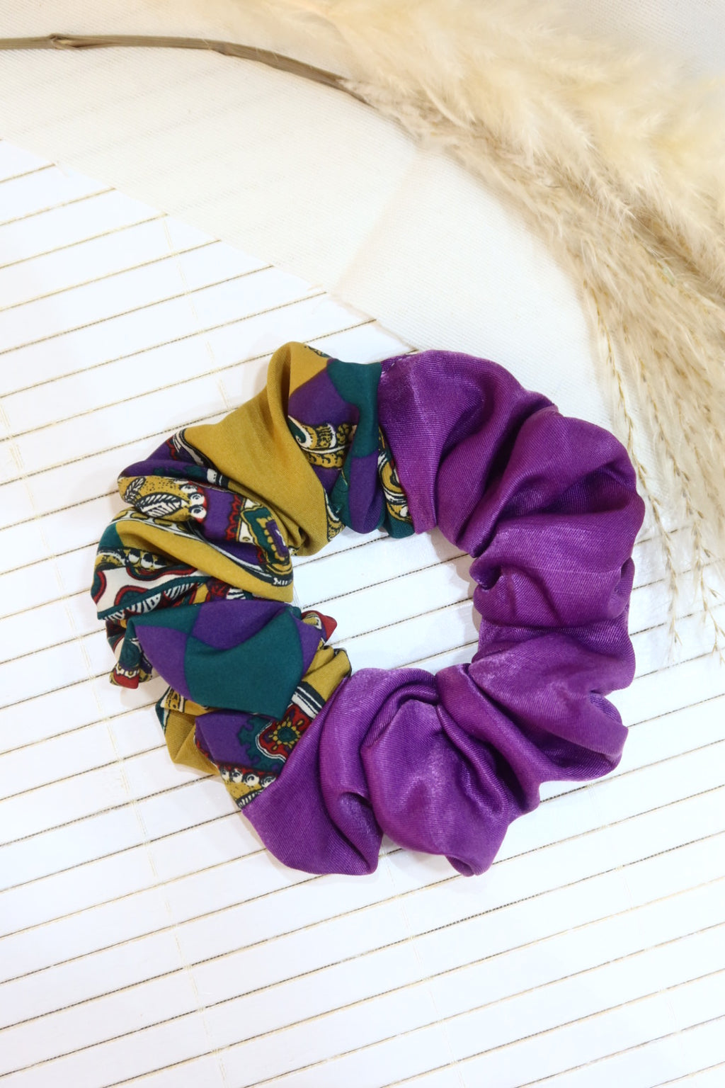 Medium Handmade Scrunchie – 11 cm