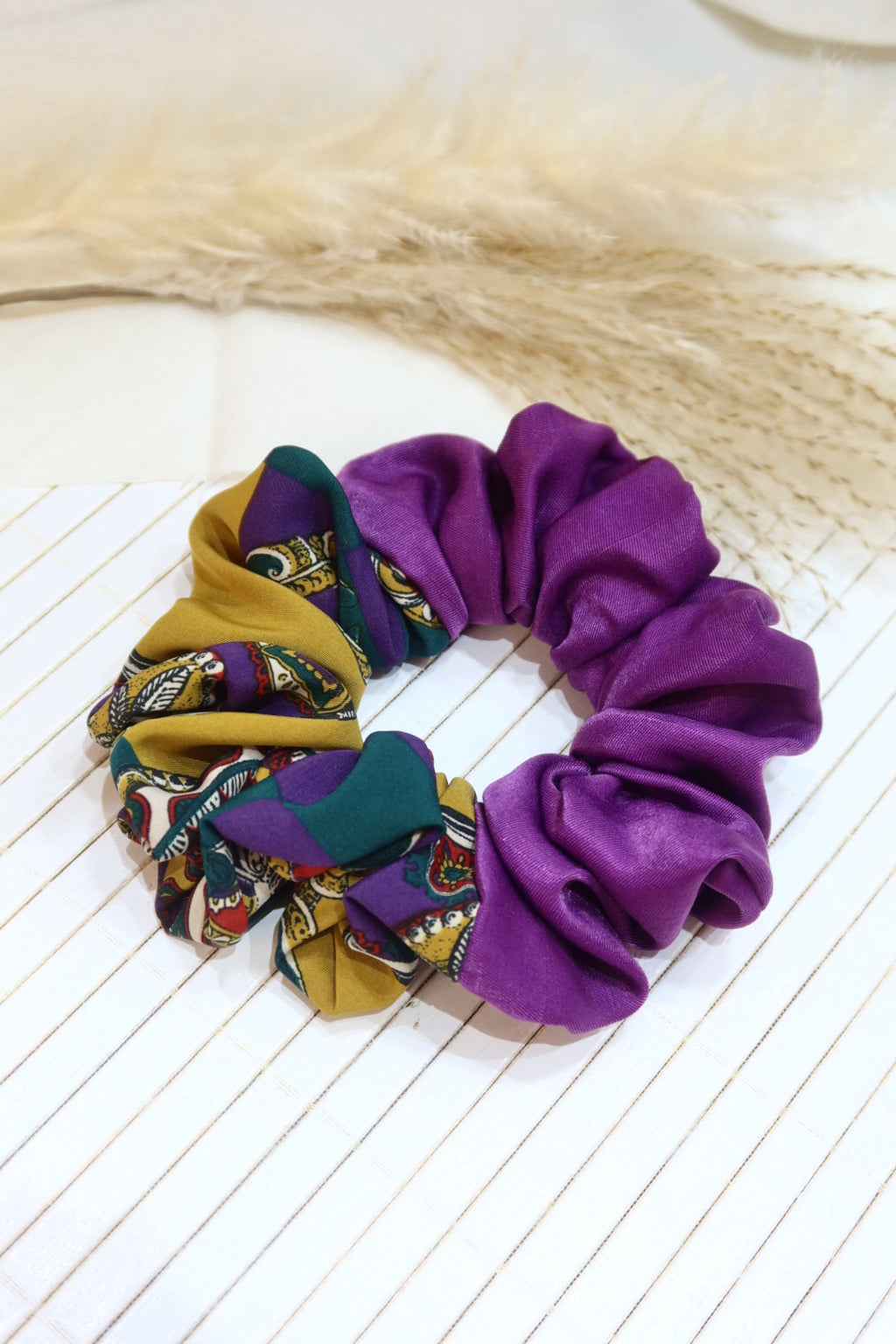 Medium Handmade Scrunchie – 11 cm
