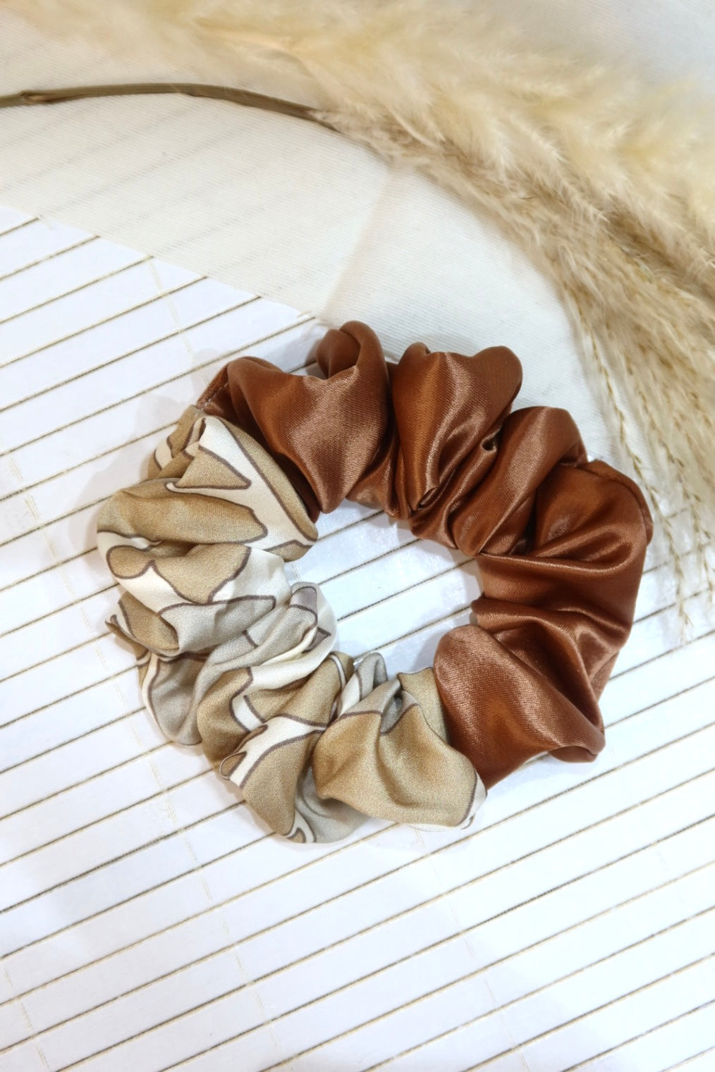 Medium Handmade Scrunchie – 11 cm