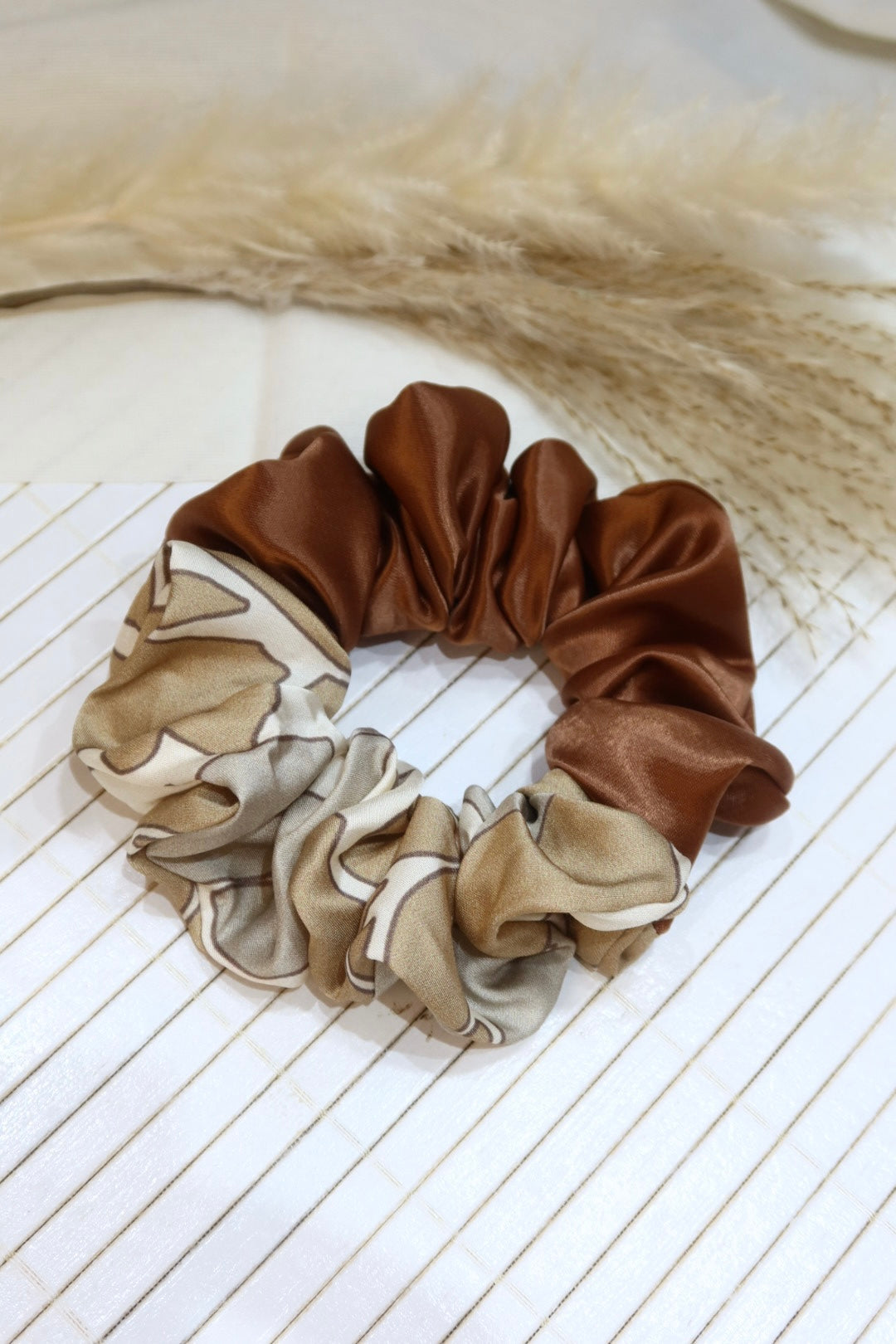 Medium Handmade Scrunchie – 11 cm