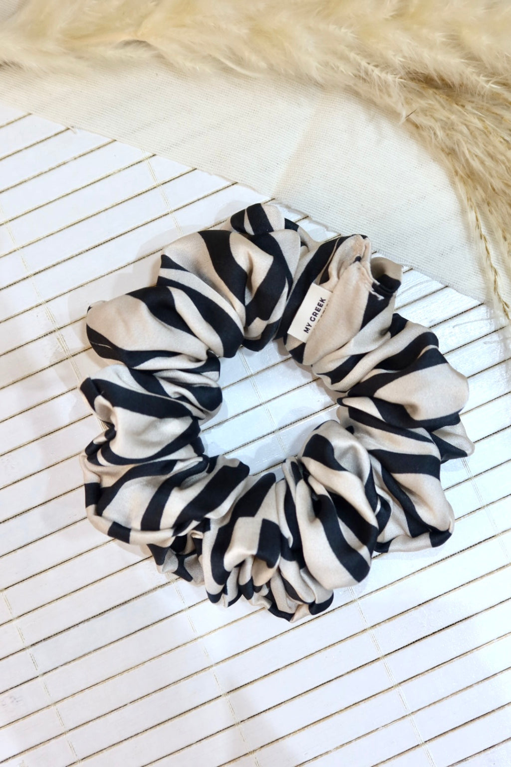 Medium Handmade Scrunchie – 11 cm
