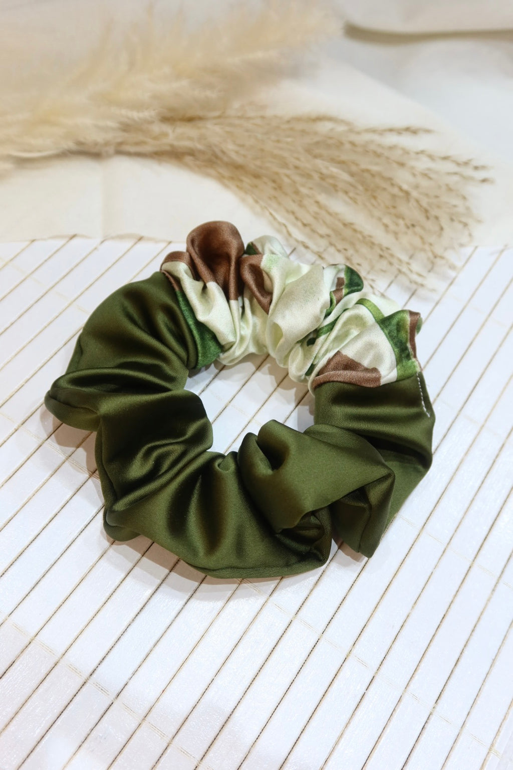 Medium Handmade Scrunchie – 11 cm