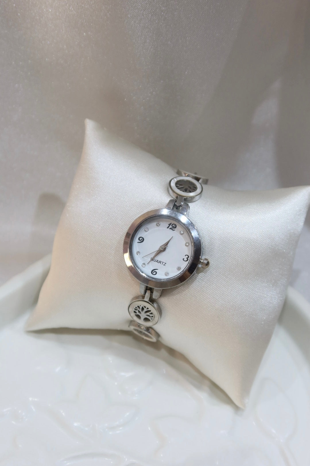 Ρολόι ατσάλι σε ασημί χρώμα δέντρο της ζωής