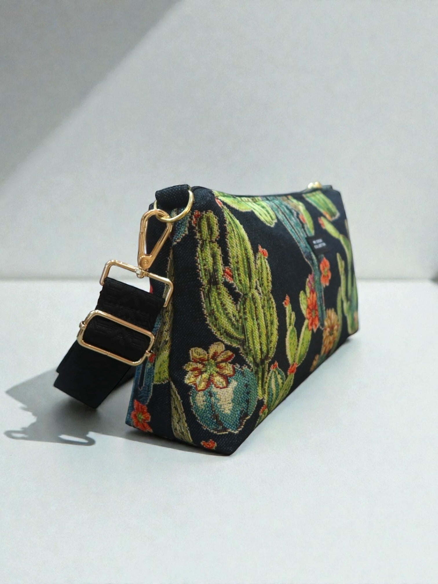 Kallia / cactus baguette bag