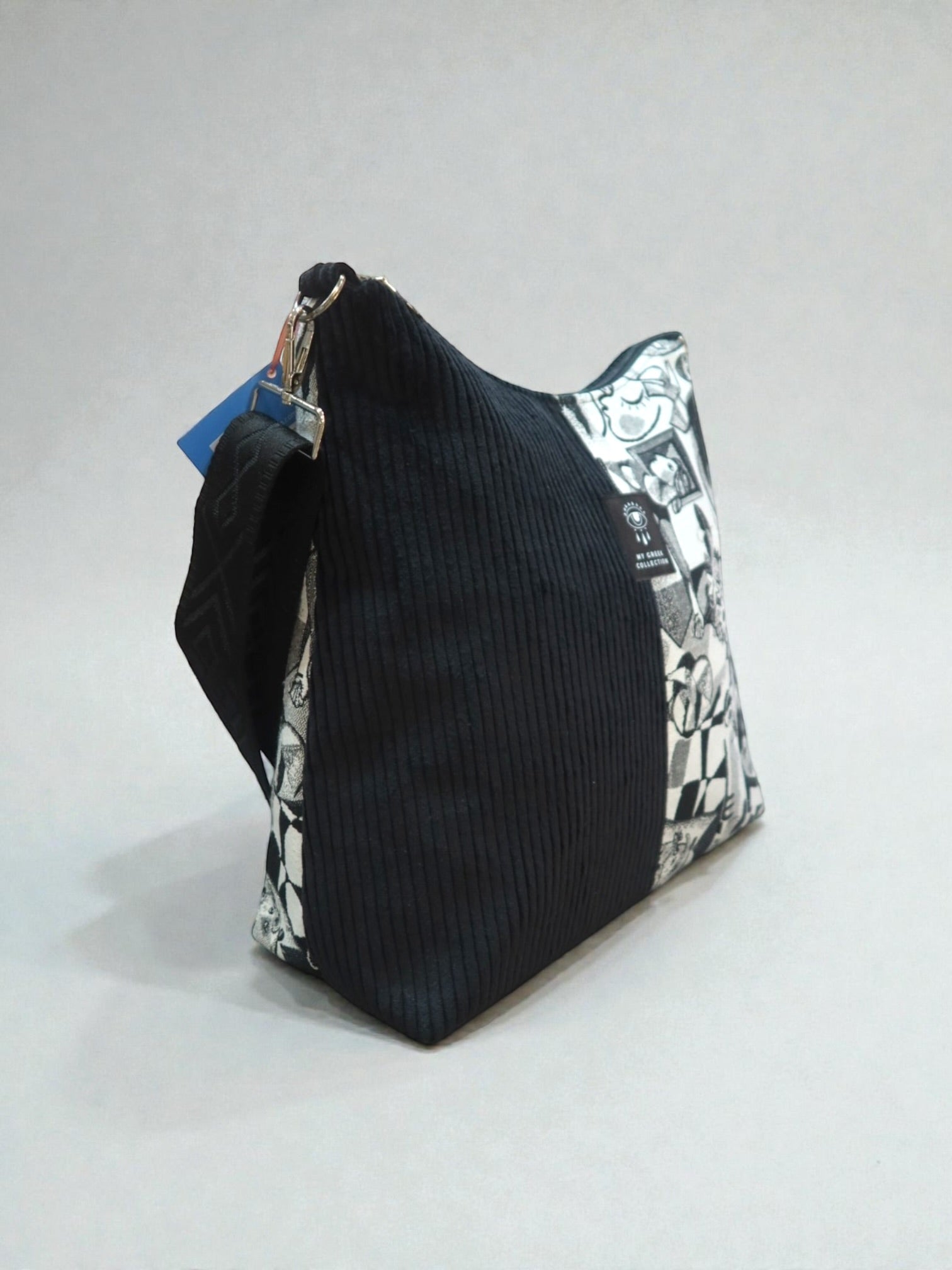 Erato / Gueernica shoulder bag