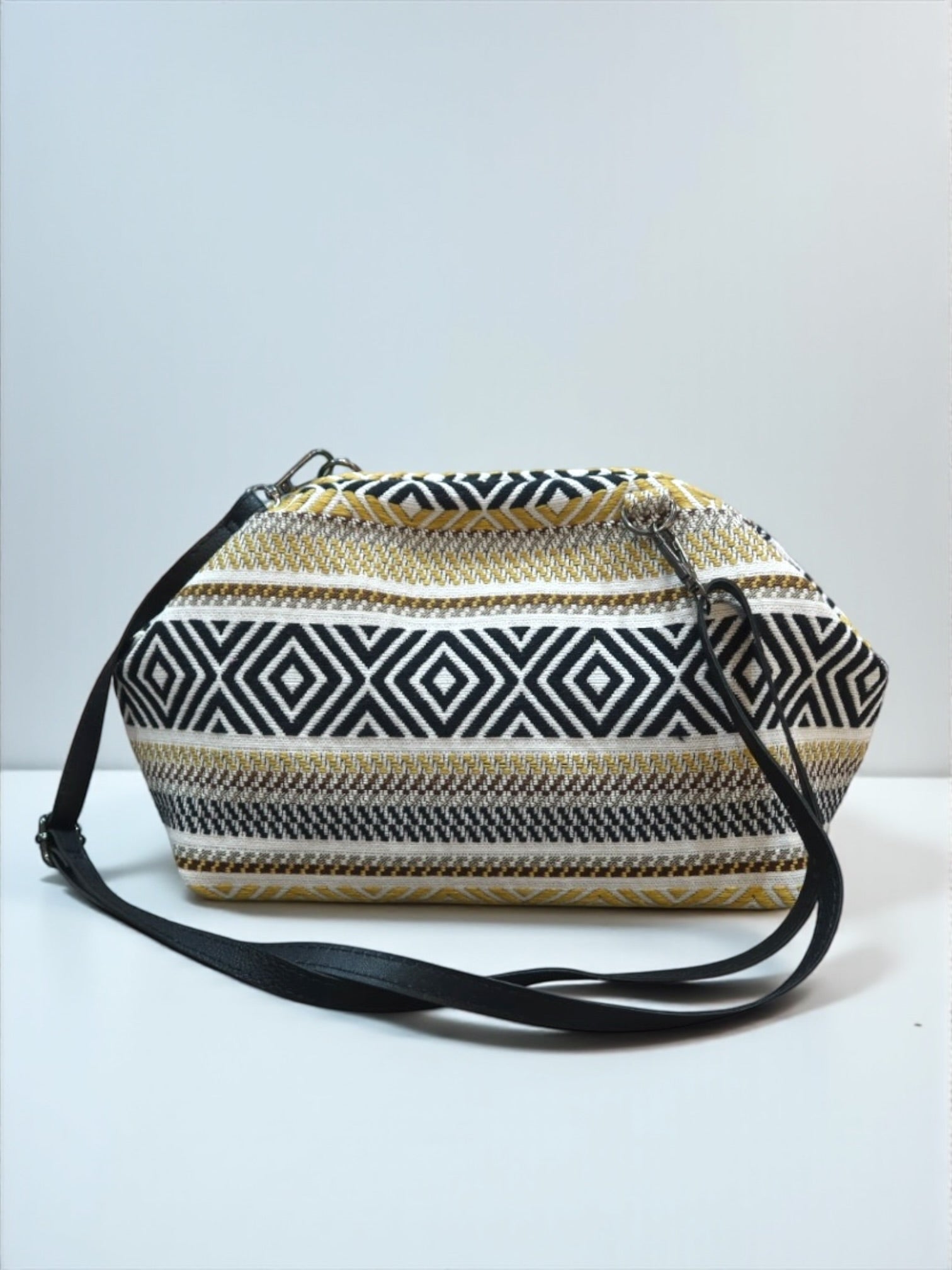 Thalia / Medium frame bag yellow geometric design