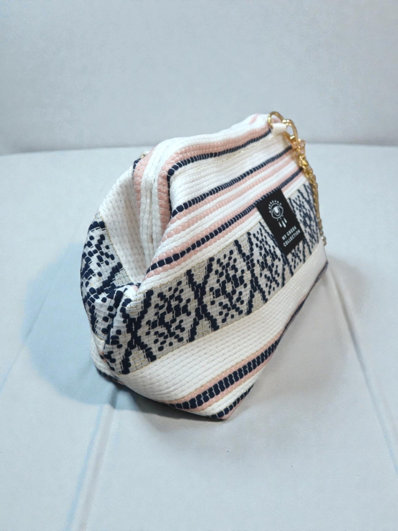Thalia / Medium frame bag white pink geometric design