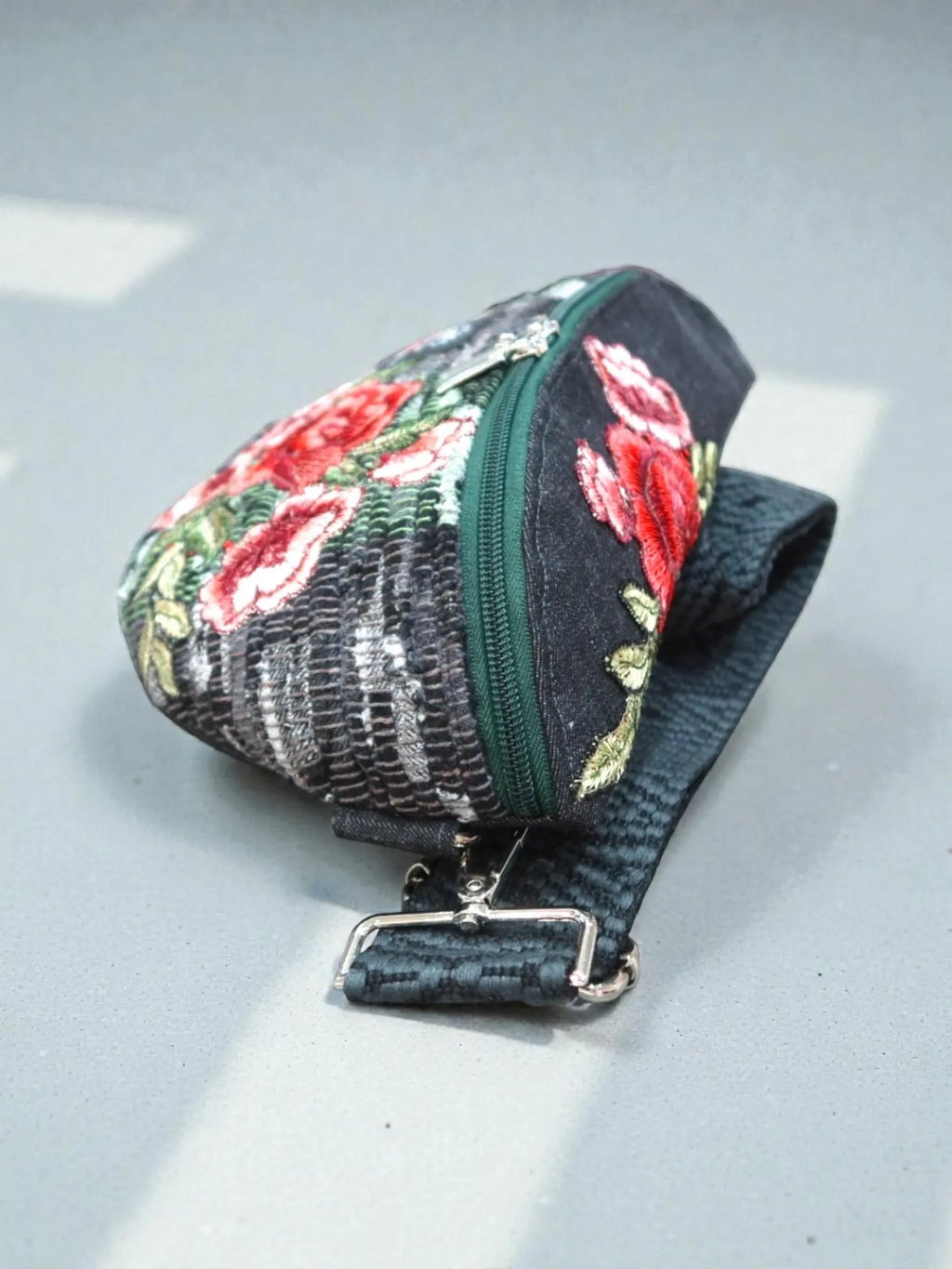 Hera / Floral Embroidered large Belt Bag